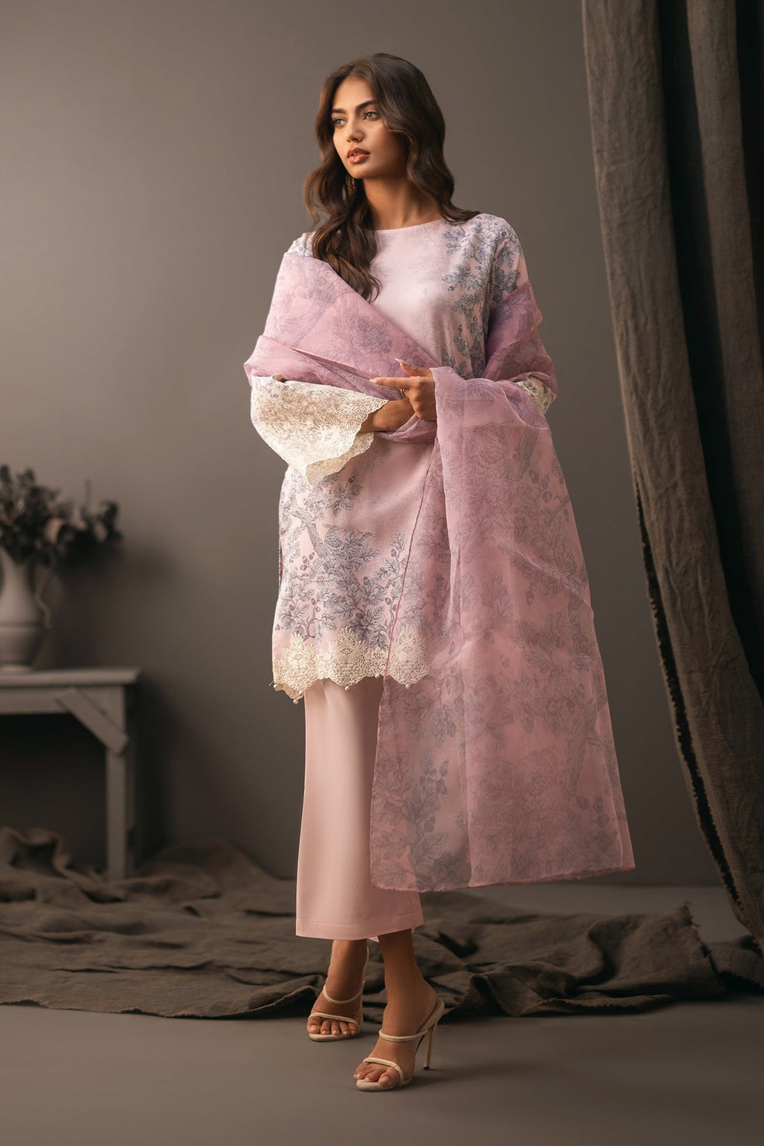 Erum Khan | Beyond Basic | GLOWING BEAT - by - Libasekhas UK - Registered Vendor of : Faiza Faisal - 100% Original Designer Dresss