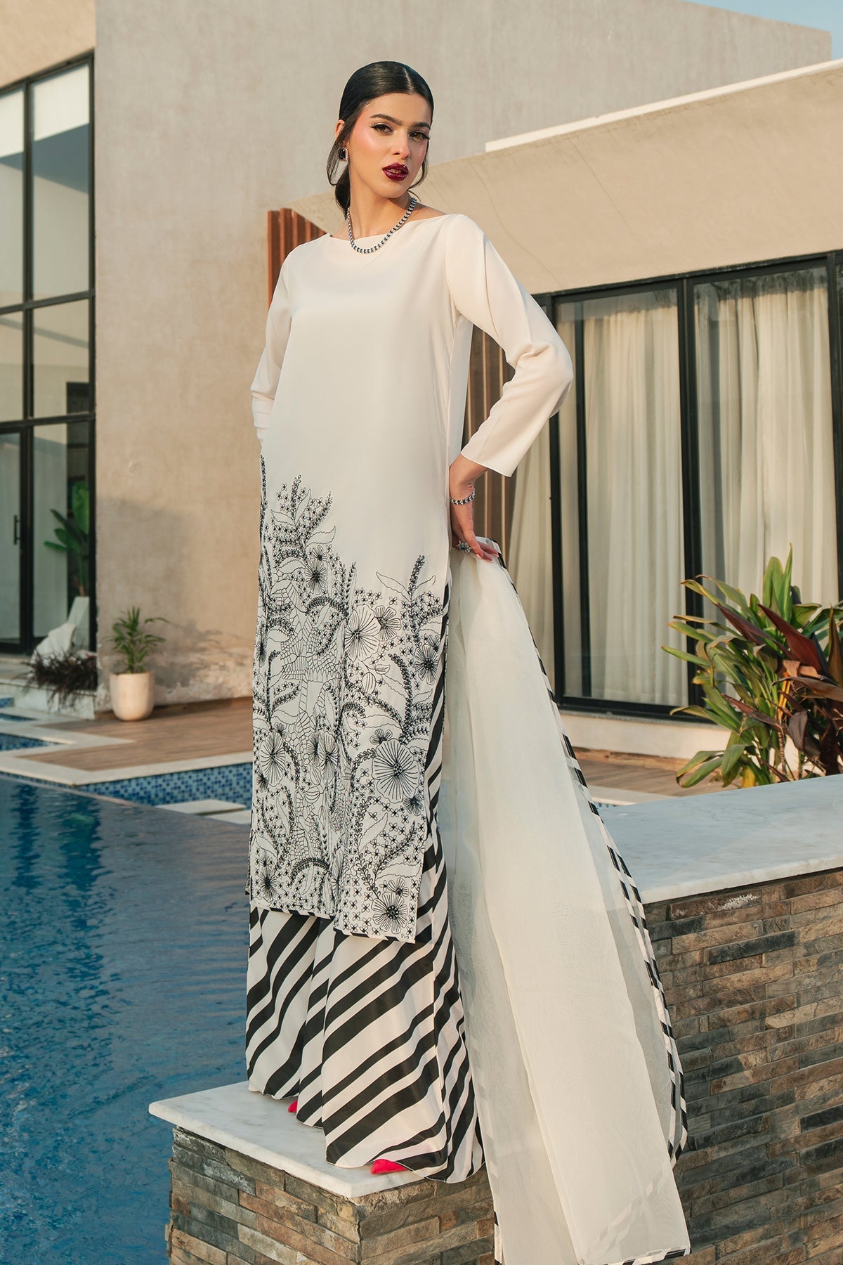 Fahad Hussayn | Lawn Banger | Monochrome Babe - by - Libasekhas UK - Registered Vendor of : Erum Khan - 100% Original Designer Dresss
