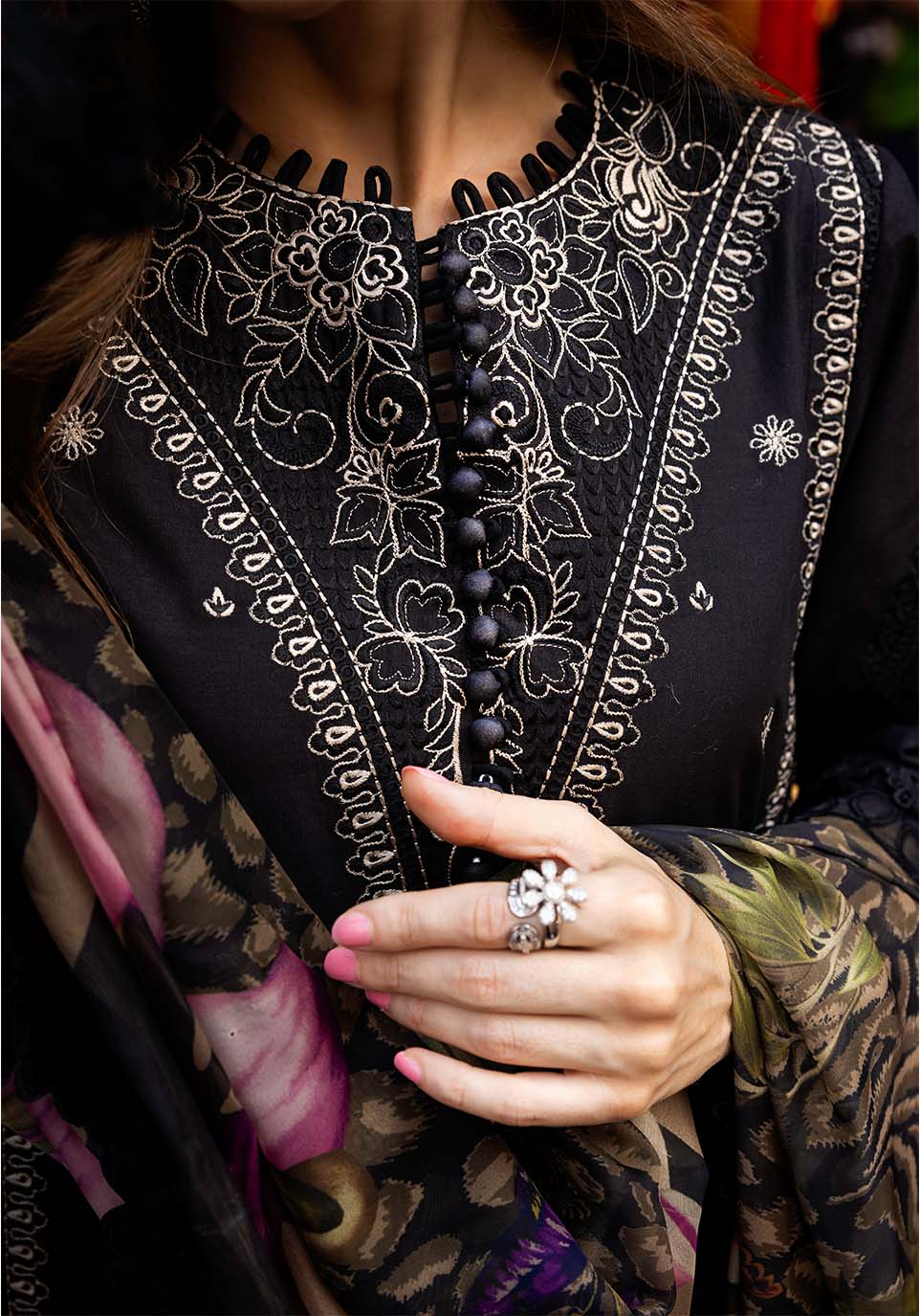 Zarqash | Luxury Lawn 25 | ZQLU 001 Eliana - by - Libasekhas UK - Registered Vendor of : Zarqash - 100% Original Designer Dresss