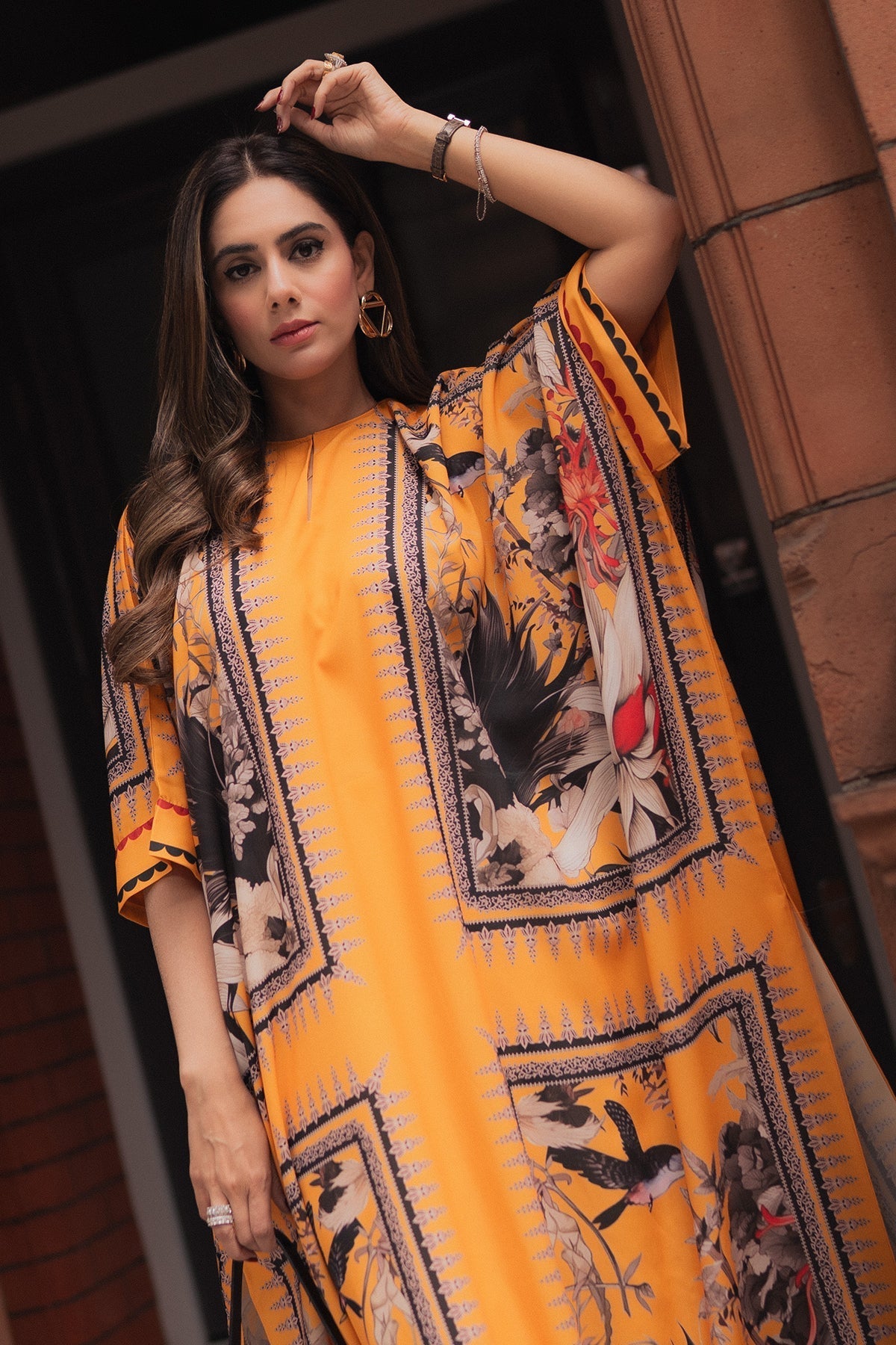 Erum Khan I Kaftan Edit I Halo Haze - by Libasekhas UK - Registered Vendor of : Erum Khan - 100% Original Designer Dress