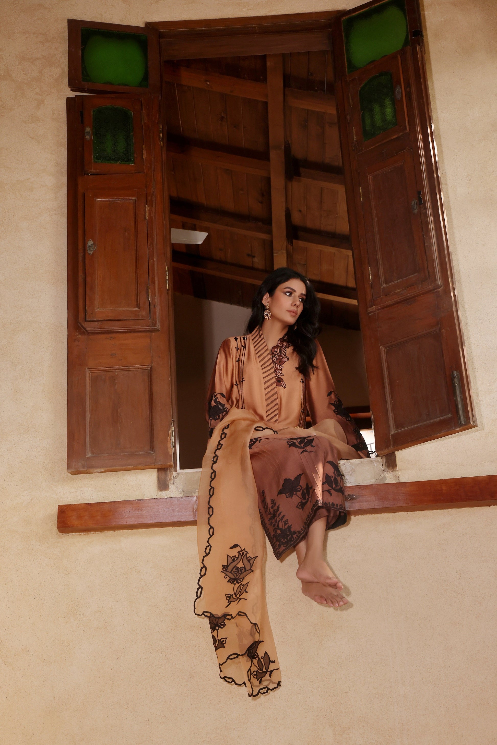 Mona Imran | Ezel Eid 25 | Ariana - by - Libasekhas UK - Registered Vendor of : Mona Imran - 100% Original Designer Dresss