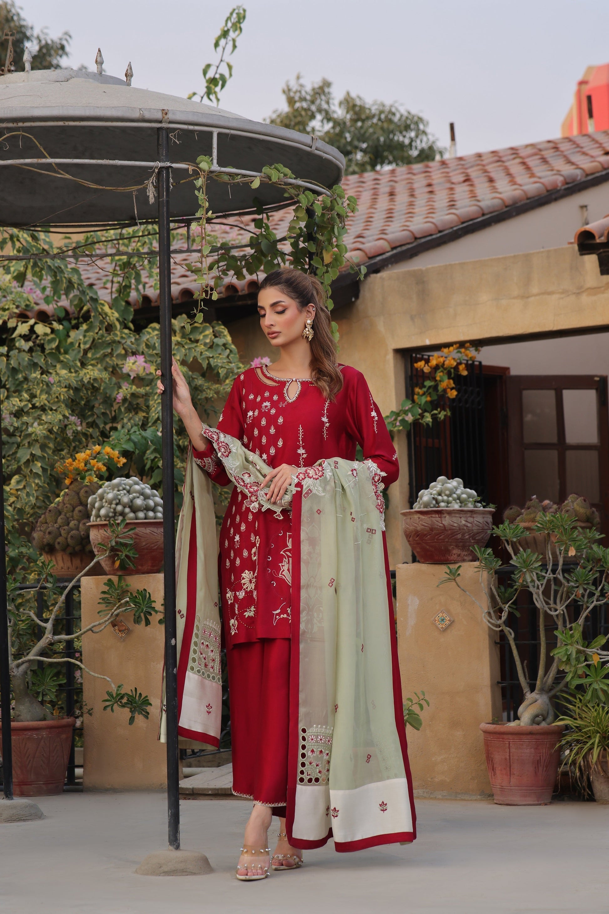 Mona Imran | Ezel Eid 25 | Claude - by - Libasekhas UK - Registered Vendor of : Mona Imran - 100% Original Designer Dresss