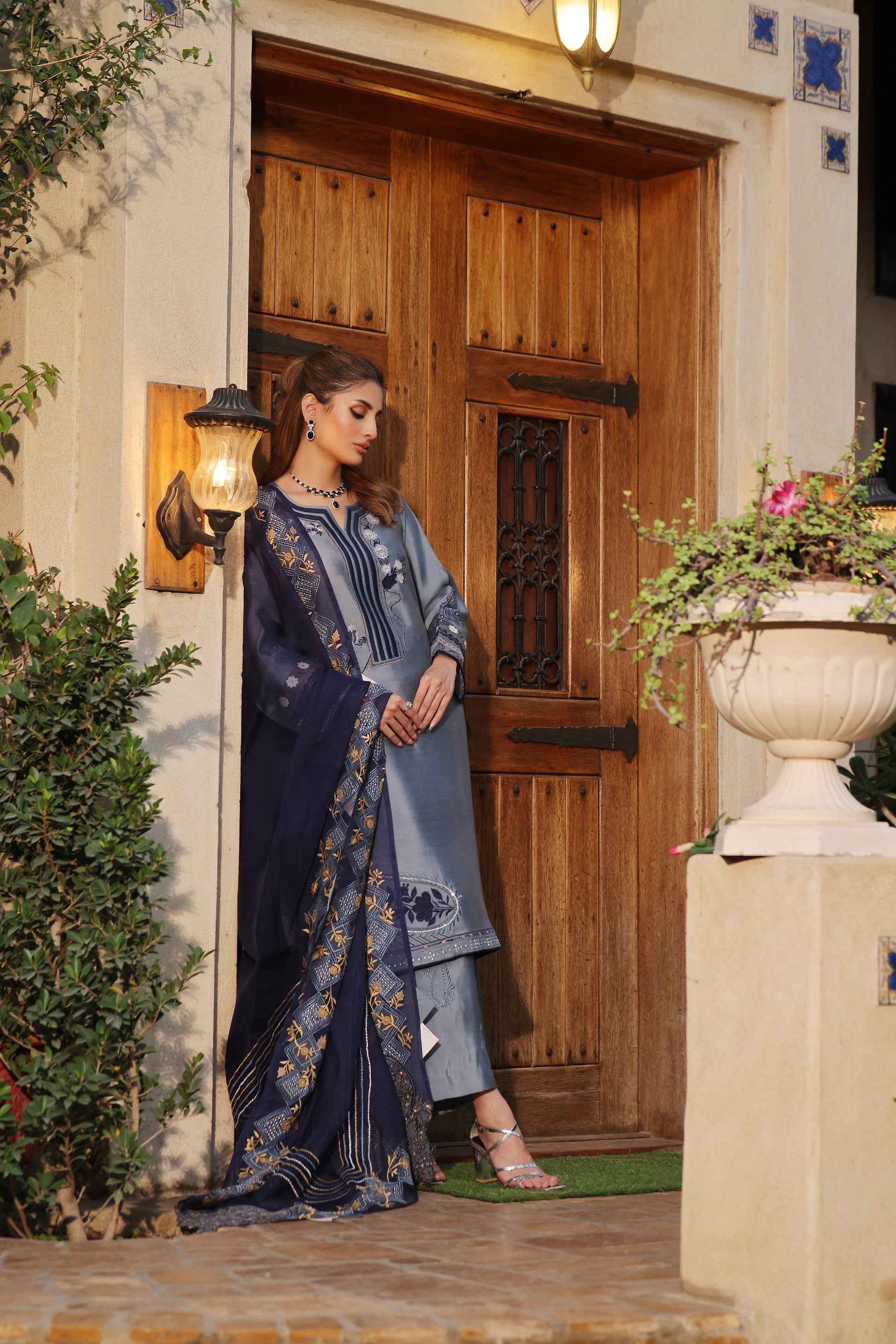 Mona Imran | Ezel Eid 25 | Tajdaar - by - Libasekhas UK - Registered Vendor of : Hoorain Designer Wear - 100% Original Designer Dresss