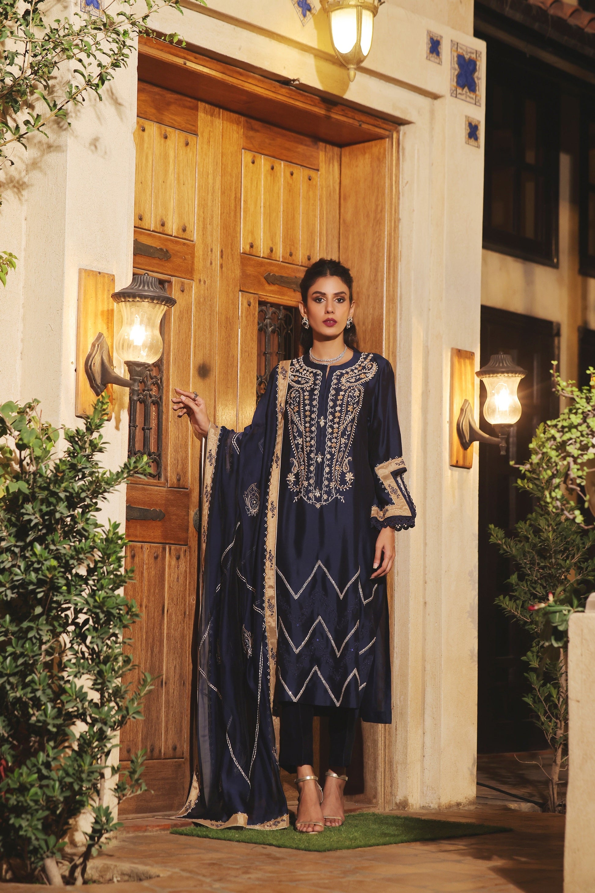 Mona Imran | Ezel Eid 25 | Shahnisa - by - Libasekhas UK - Registered Vendor of : Mona Imran - 100% Original Designer Dresss