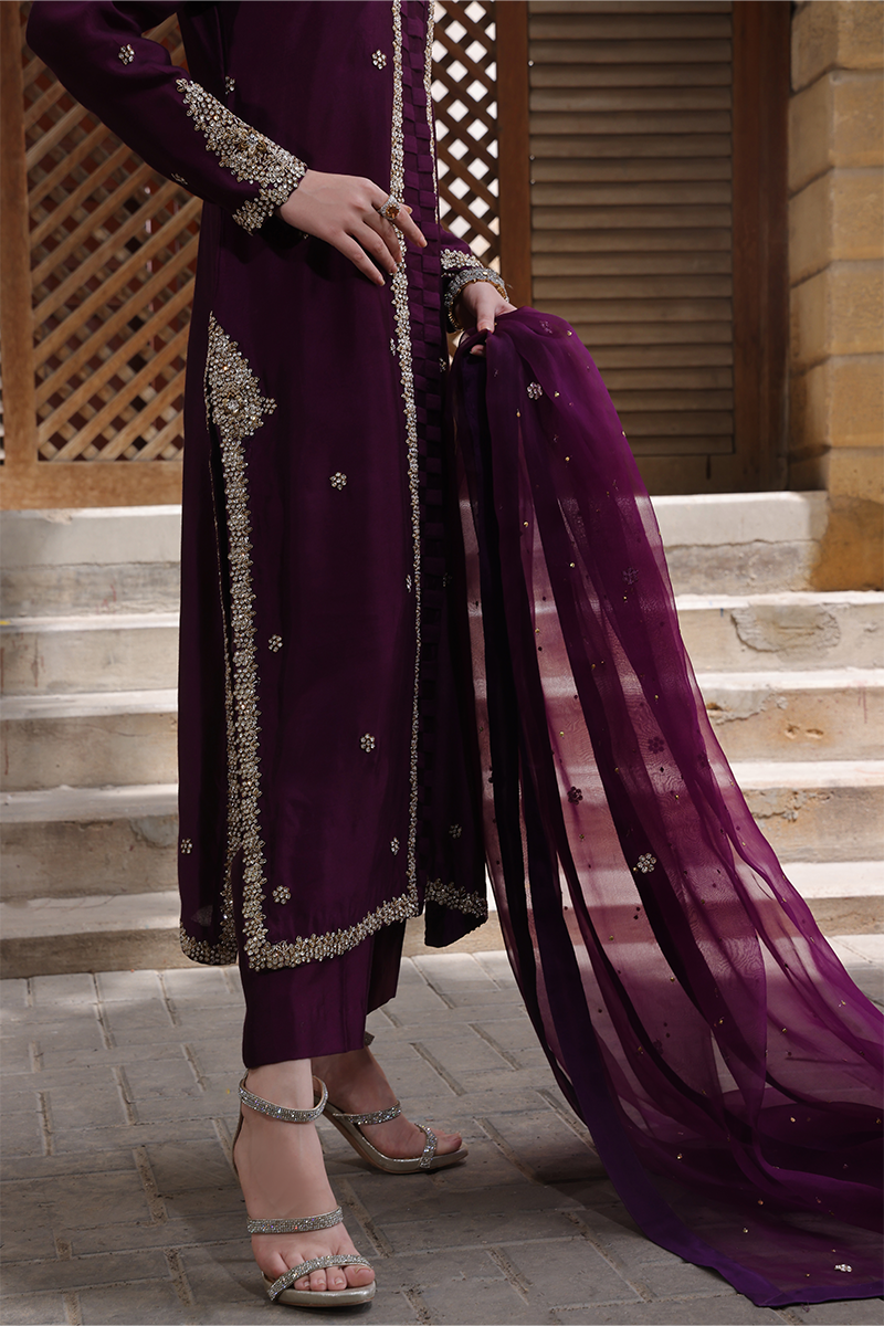 Mona Imran | Dilzaib Formals | Haya - by - Libasekhas UK - Registered Vendor of : Mysie by Tahira - 100% Original Designer Dresss
