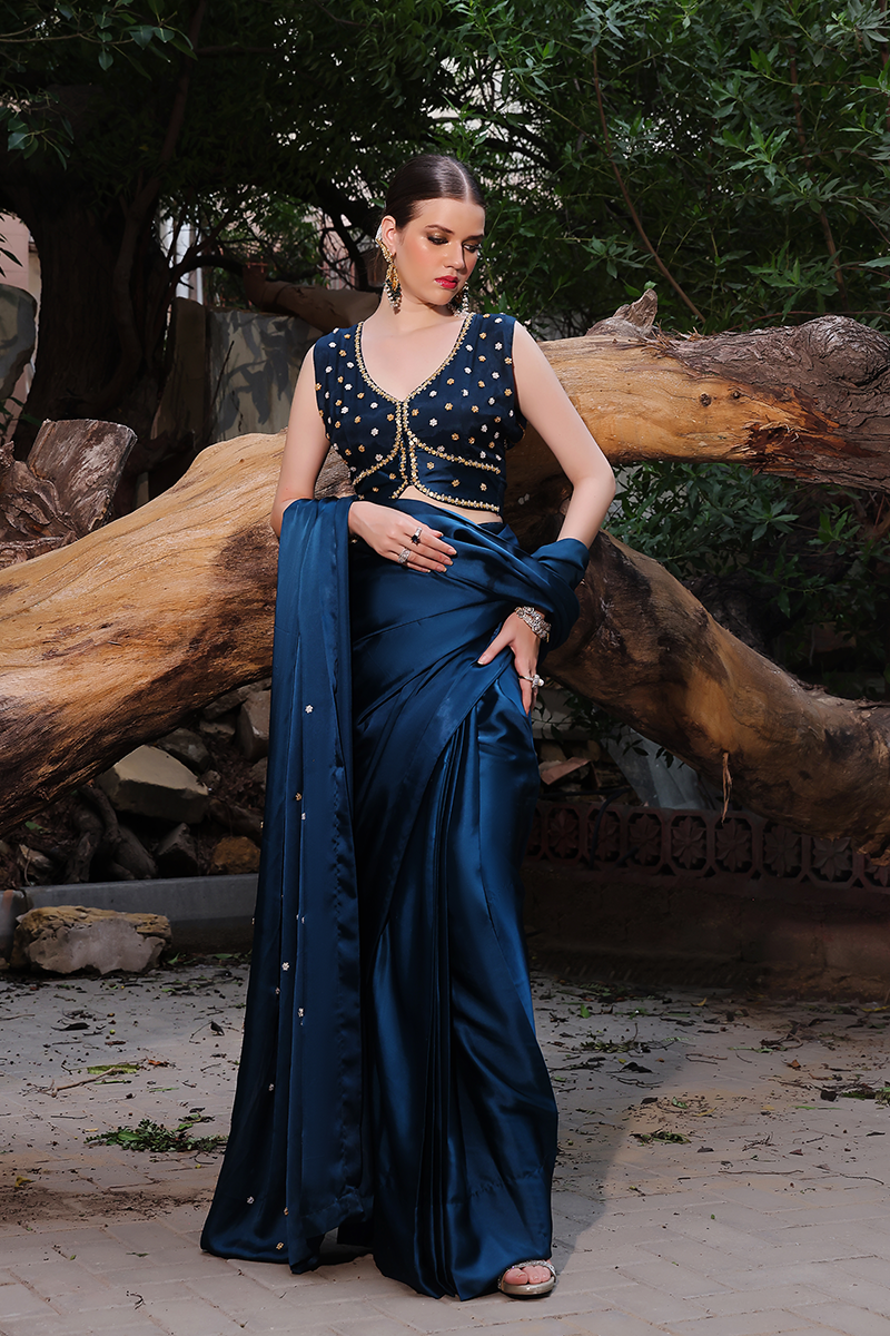 Mona Imran | Dilzaib Formals | Kashmala - by - Libasekhas UK - Registered Vendor of : Mona Imran - 100% Original Designer Dresss