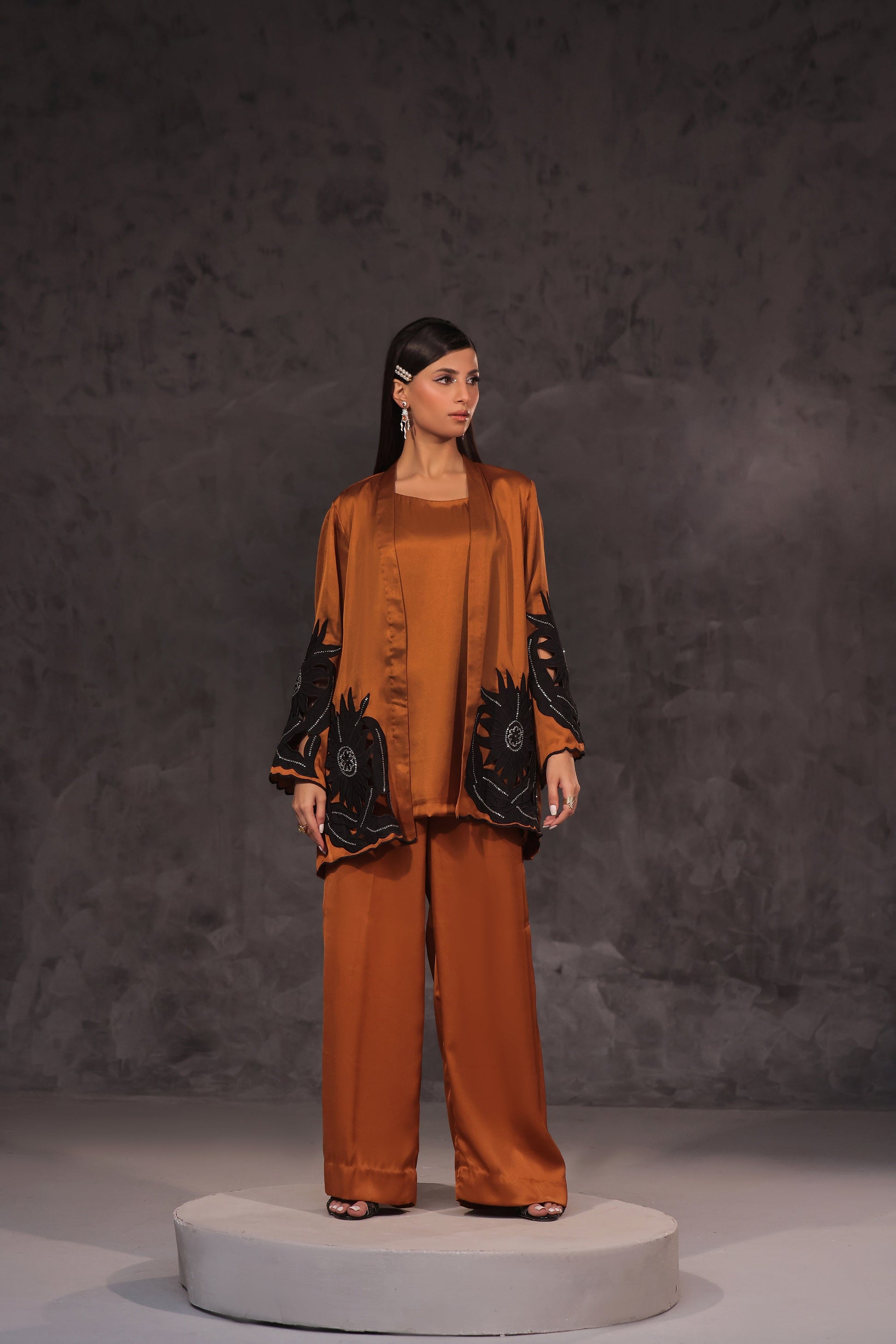 Mona Imran | Ezel Eid 25 | Meena - by - Libasekhas UK - Registered Vendor of : Mona Imran - 100% Original Designer Dresss