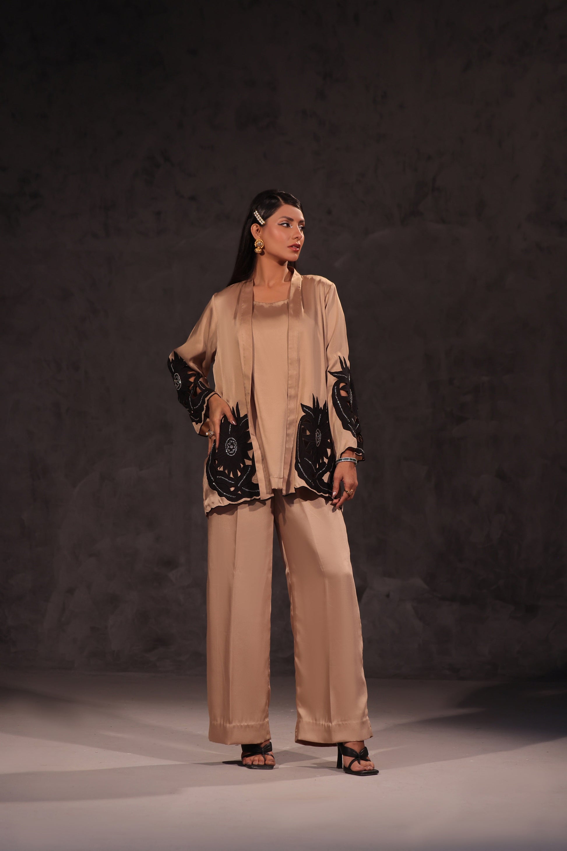 Mona Imran | Ezel Eid 25 | Zevira - by - Libasekhas UK - Registered Vendor of : Mona Imran - 100% Original Designer Dresss