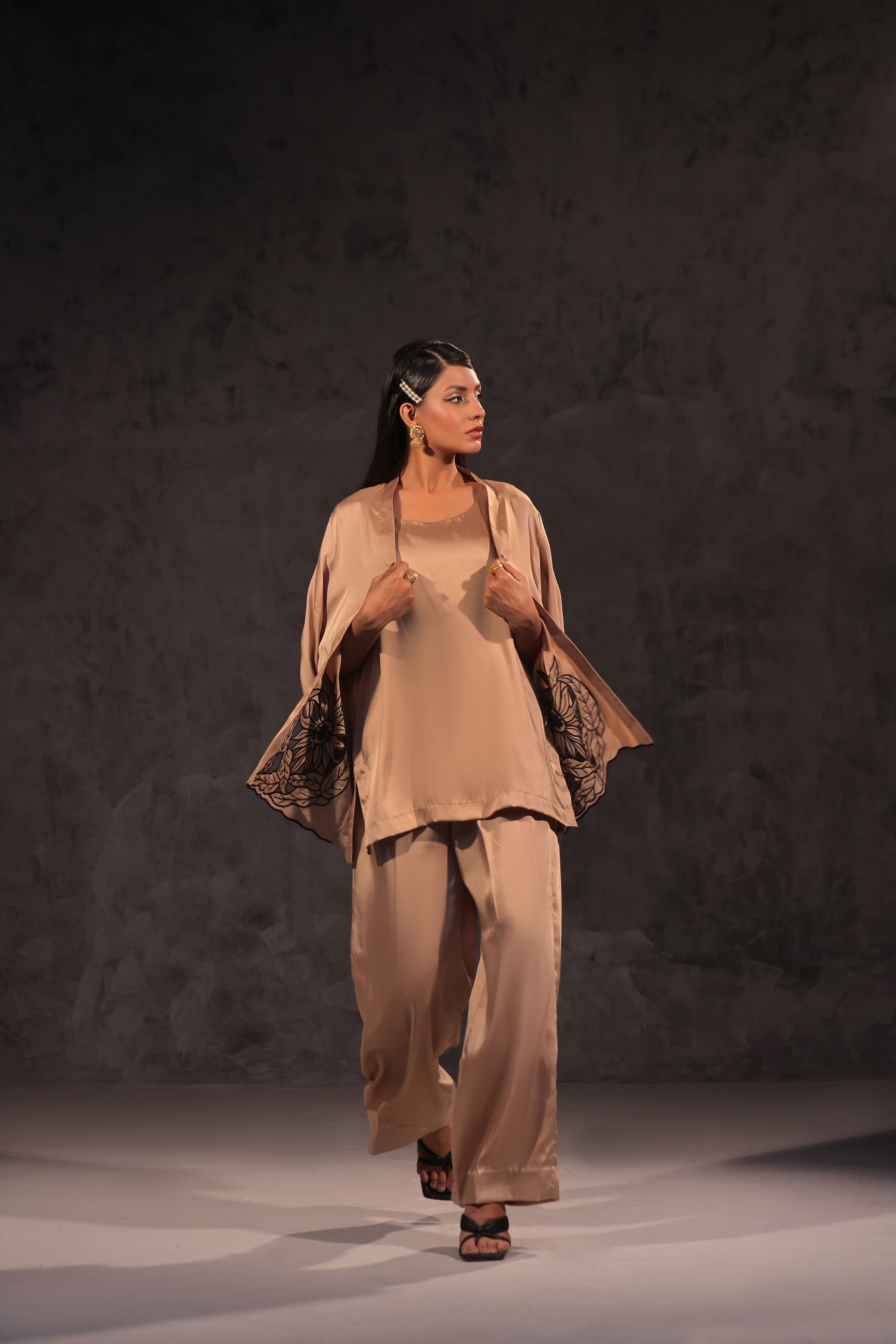 Mona Imran | Ezel Eid 25 | Zevira - by - Libasekhas UK - Registered Vendor of : Mona Imran - 100% Original Designer Dresss