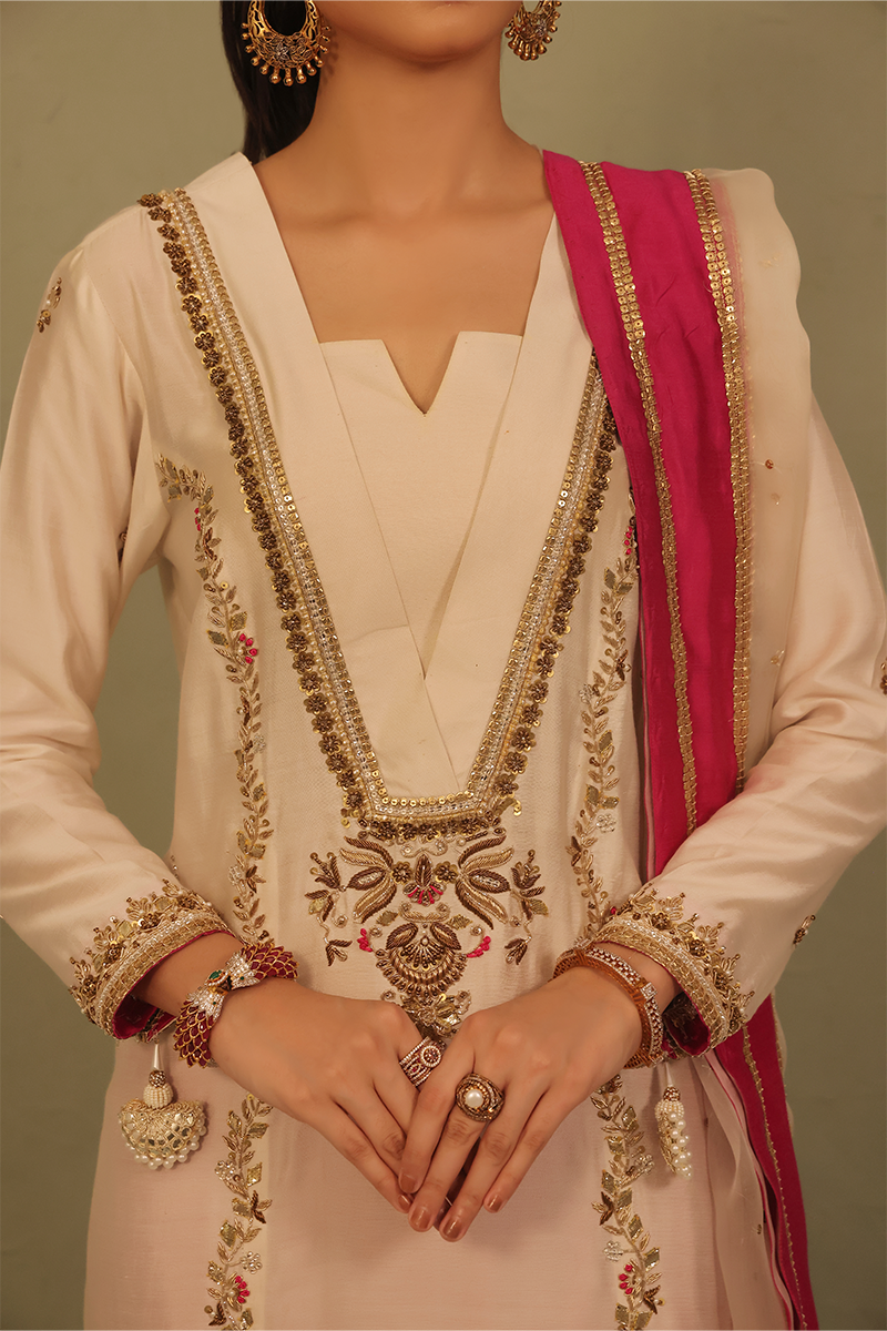 Mona Imran | Dilzaib Formals | Sahiba - by - Libasekhas UK - Registered Vendor of : Mona Imran - 100% Original Designer Dresss