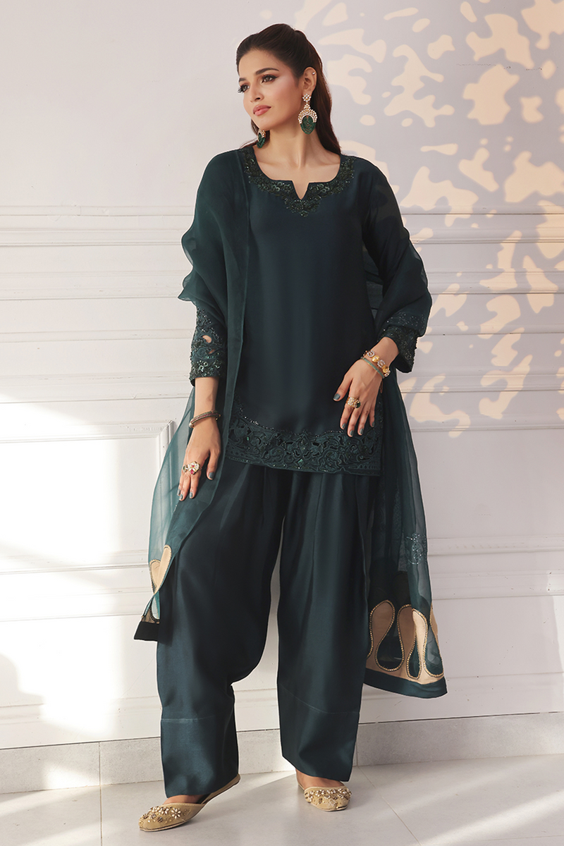 Mona Imran | Ayla Eid Edit | Gulal - by Libasekhas UK - Registered Vendor of : MONA IMRAN - 100% Original Designer Dress