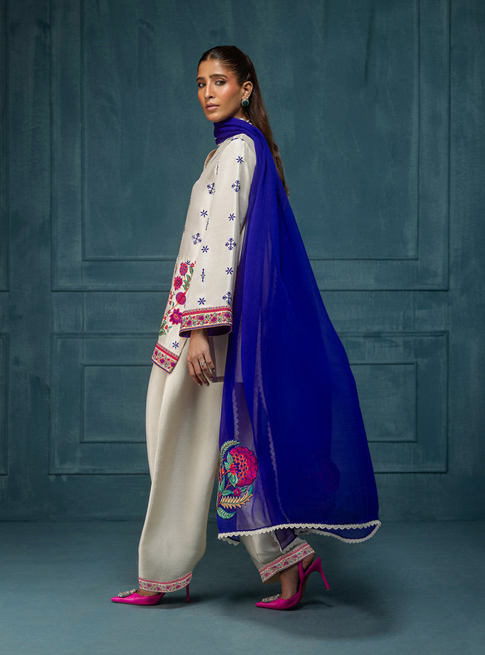 Zainab Chottani | Luxe Edit 25 | Minal - by Libasekhas UK - Registered Vendor of : Zainab Chottani - 100% Original Designer Dress