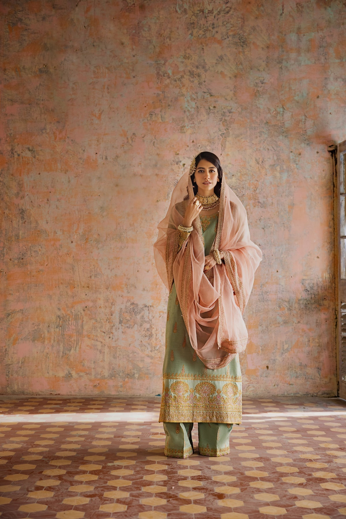 Erum Khan | Umaima Eid Edit | DARAKSHAN - by - Libasekhas UK - Registered Vendor of : Erum Khan - 100% Original Designer Dresss