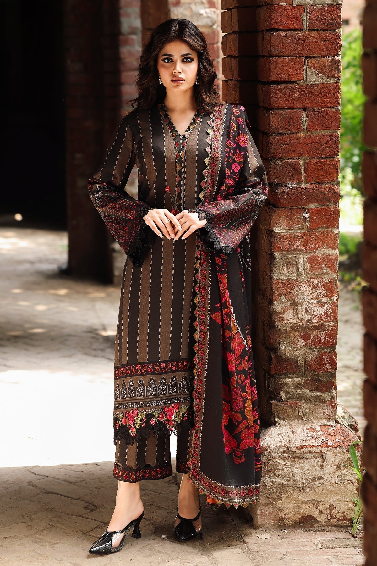 Charizma | Aniq Winter 2025 | ANW6-09 - by Libasekhas UK - Registered Vendor of : Charizma - 100% Original Designer Dress