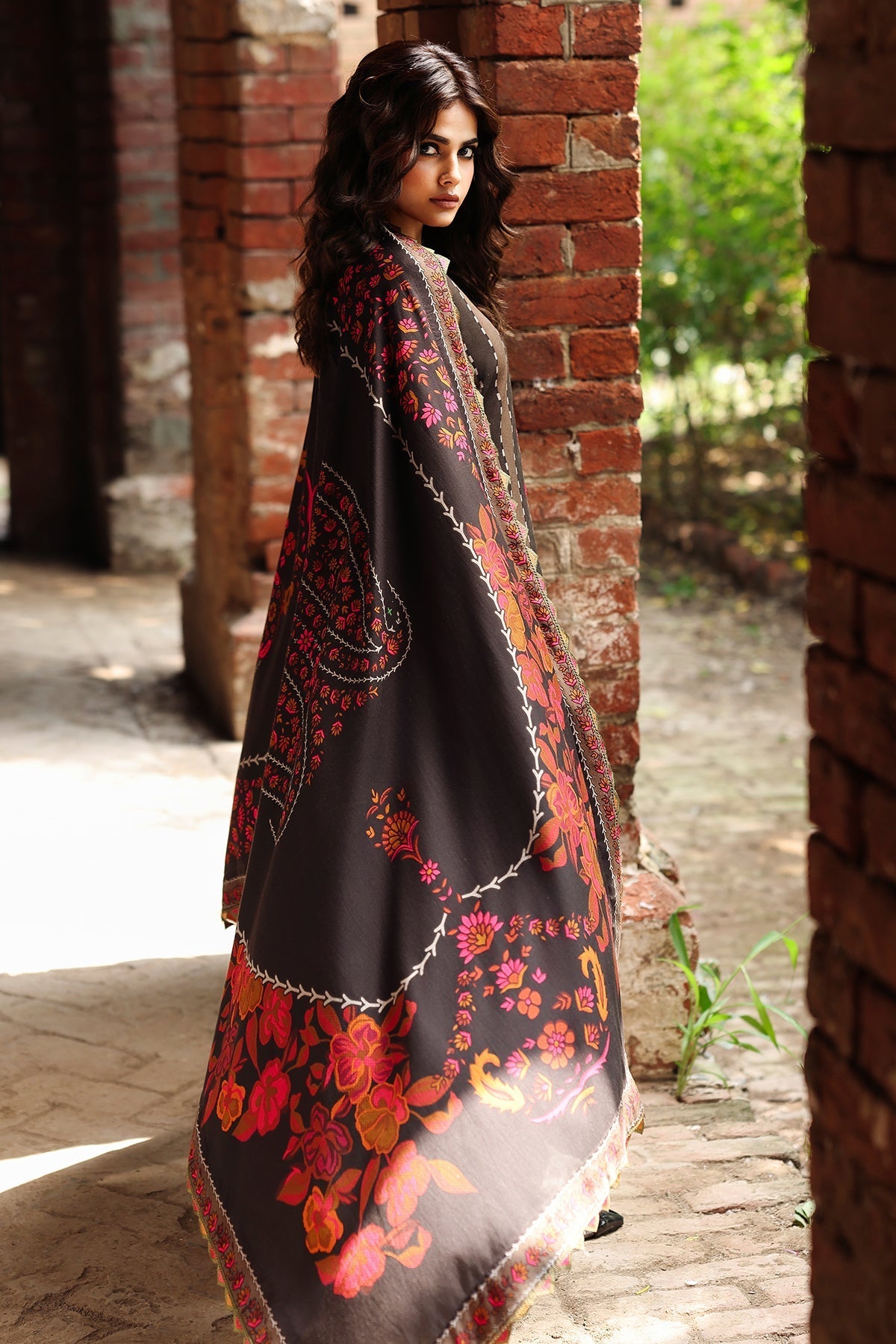 Charizma | Aniq Winter 2025 | ANW6-09 - by Libasekhas UK - Registered Vendor of : Charizma - 100% Original Designer Dress
