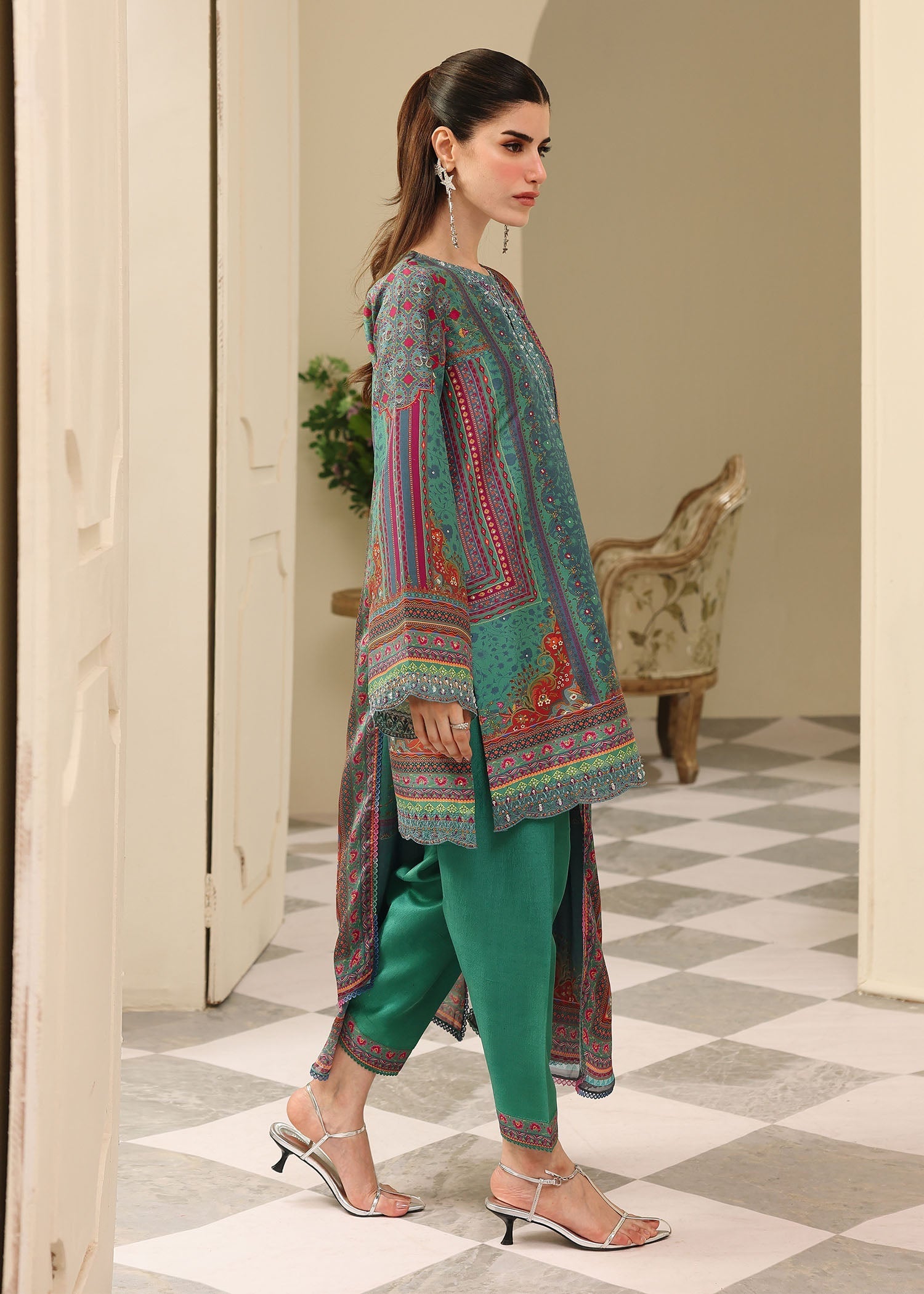 Kanwal Malik | Sorelle Luxe Silk 26 | Jiana - by Libasekhas UK - Registered Vendor of : Kanwal Malik - 100% Original Designer Dress