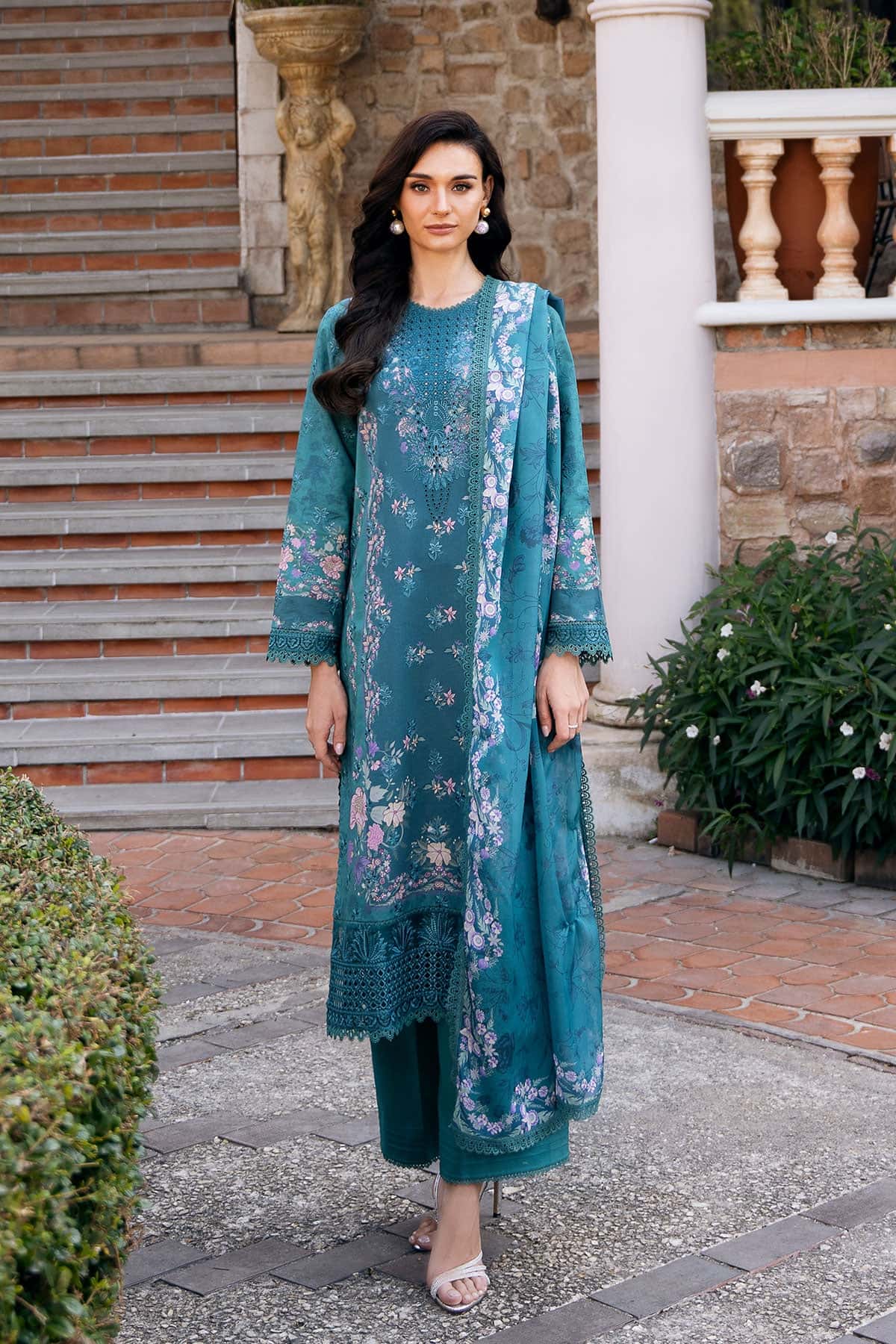 Afrozeh | Damask The Holiday Edit 25 | Eden A - by - Libasekhas UK - Registered Vendor of : Afrozeh - 100% Original Designer Dresss
