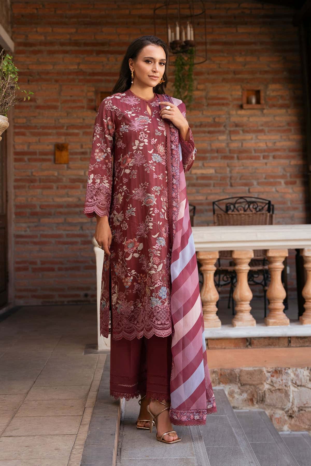 Afrozeh | Damask The Holiday Edit 25 | Azara B - by - Libasekhas UK - Registered Vendor of : Afrozeh - 100% Original Designer Dresss