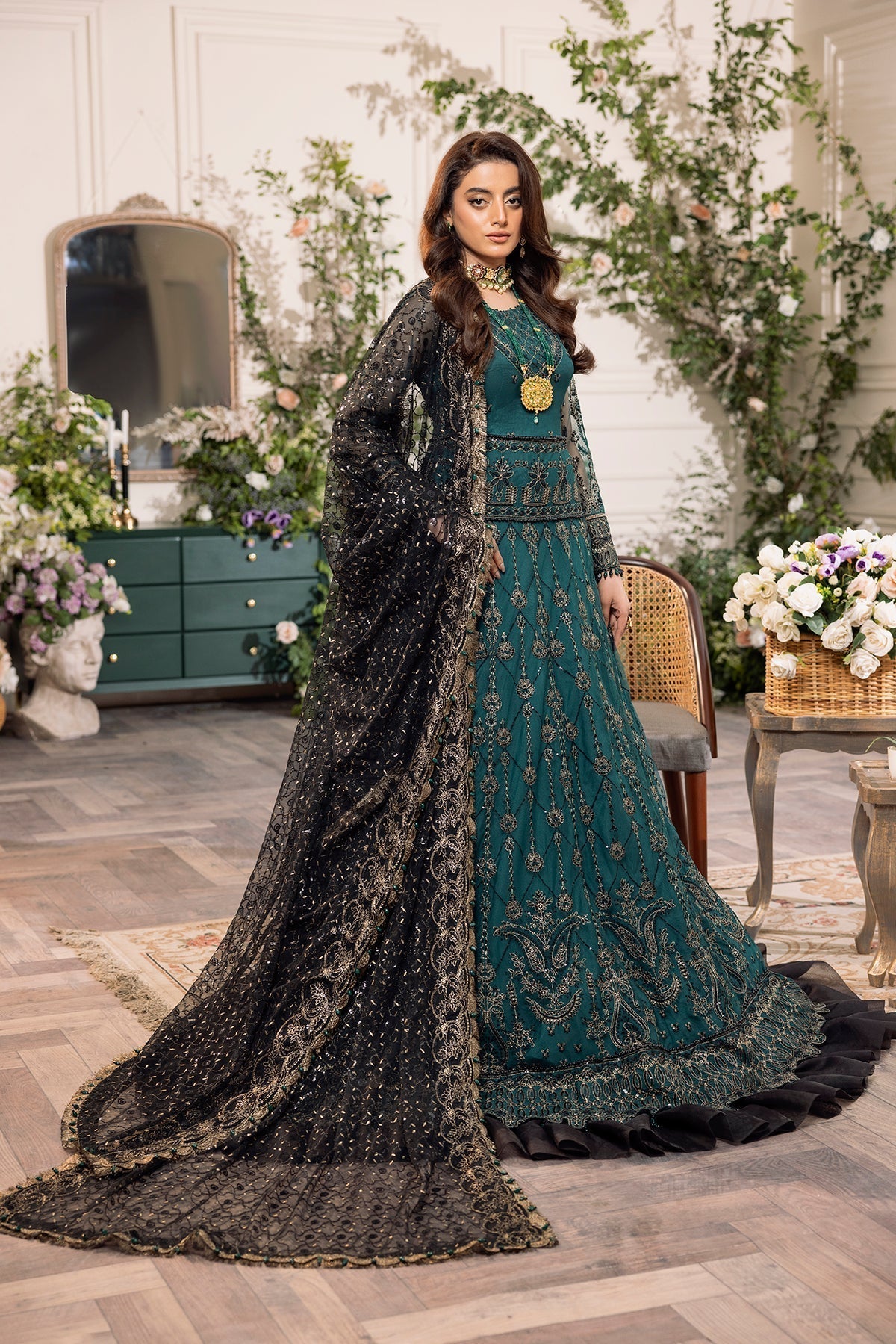 House of Nawab | Azalea Luxury Formals | DAAVRI - by - Libasekhas UK - Registered Vendor of : House of Nawab - 100% Original Designer Dresss