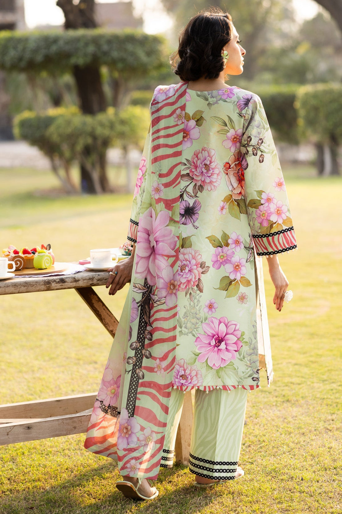 Alizeh | Sheen Lawn Prints 25 | AF-PL-6034-Cleo - by - Libasekhas UK - Registered Vendor of : Alizeh - 100% Original Designer Dresss