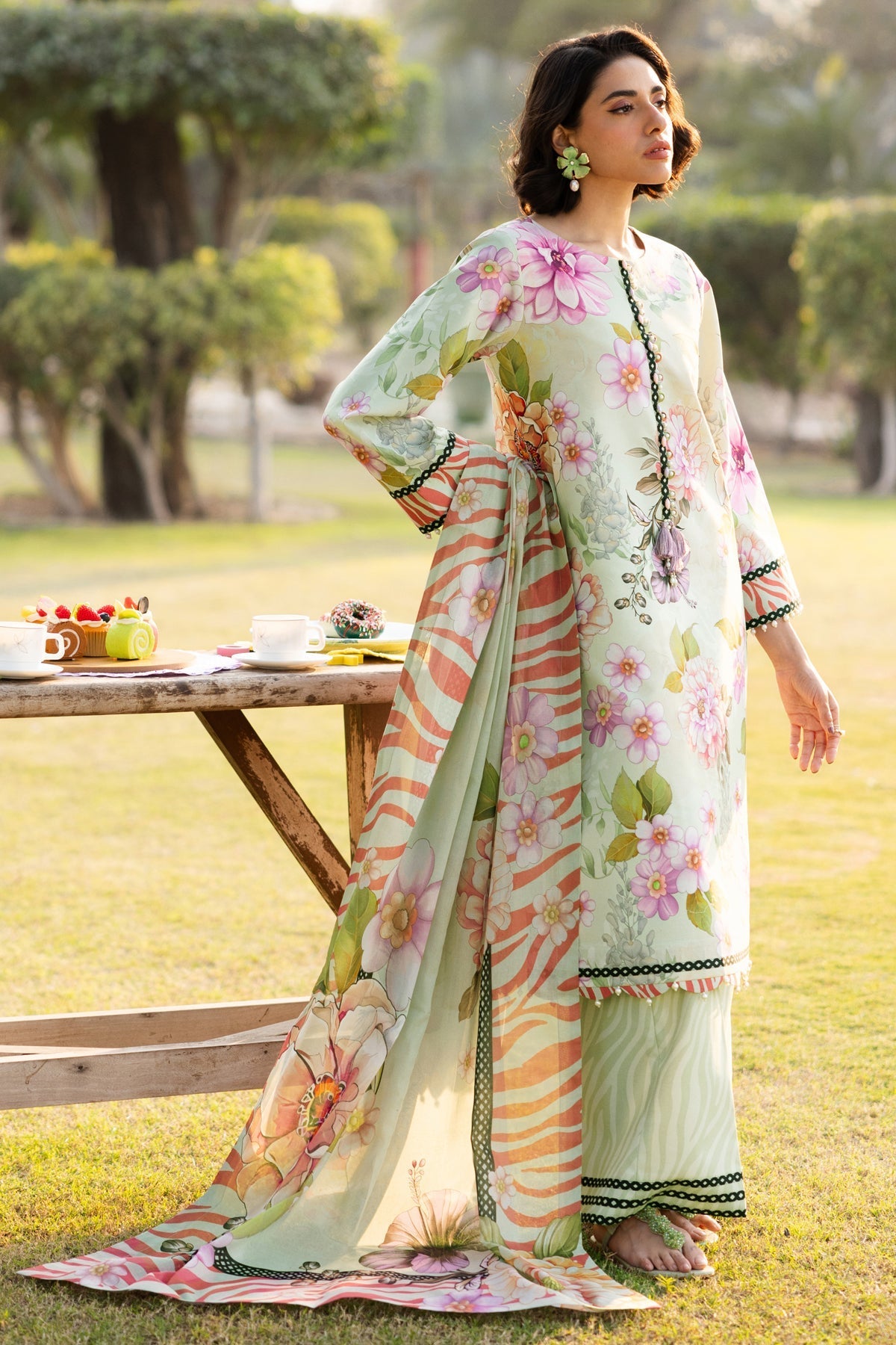 Alizeh | Sheen Lawn Prints 25 | AF-PL-6034-Cleo - by - Libasekhas UK - Registered Vendor of : Alizeh - 100% Original Designer Dresss