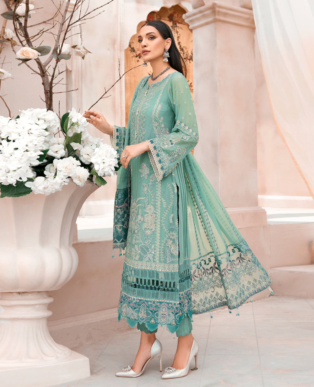 Xenia Formals | Raahi Luxury Formals | VEJAH - by - Libasekhas UK - Registered Vendor of : Xenia Formals - 100% Original Designer Dresss