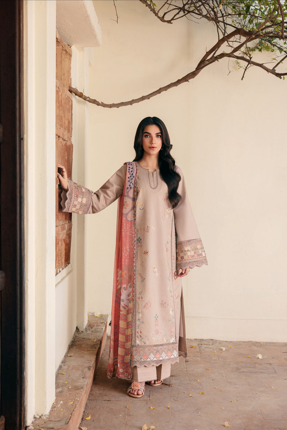 Florent | Festive Luxury Lawn 26 | FZF - 4B - by Libasekhas UK - Registered Vendor of : Florent - 100% Original Designer Dress