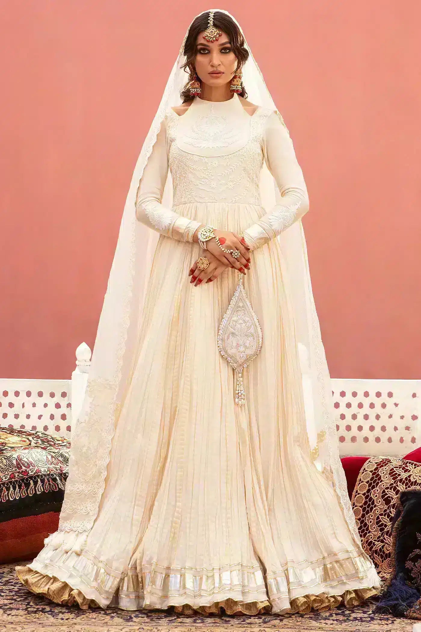 Nilofer Shahid | Nur e Subh Formals | Ishq-e-Noor - by - Libasekhas UK - Registered Vendor of : Nilofer Shahid - 100% Original Designer Dresss