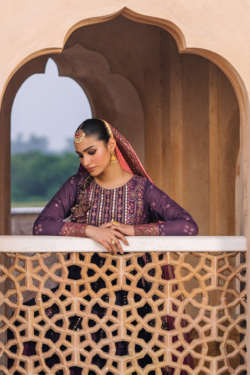 Iznik | Bandhani Formals | UE-333 - by - Libasekhas UK - Registered Vendor of : Iznik - 100% Original Designer Dresss