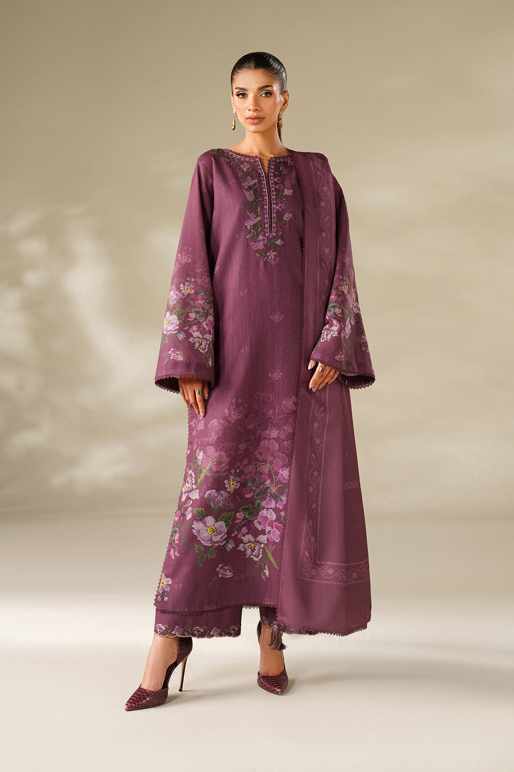 Iznik | Winter Chapter 25 | UE-566 Printed Khaddar - by Libasekhas UK - Registered Vendor of : Iznik - 100% Original Designer Dress