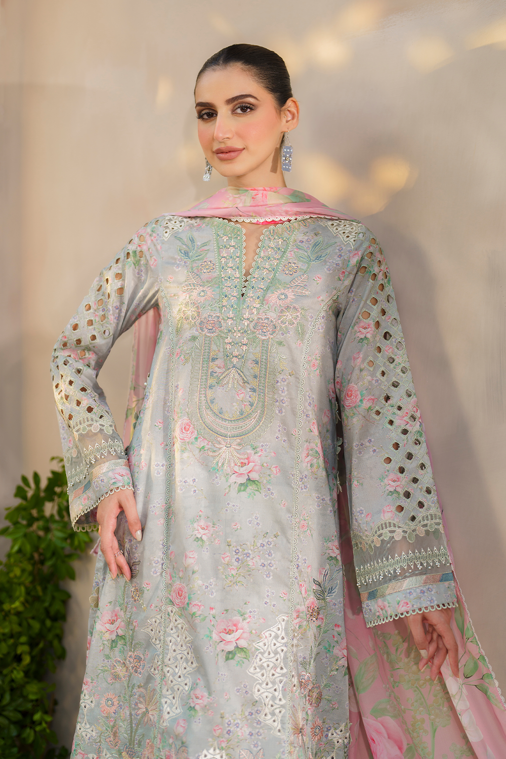 Iznik | Festive lawn 24 | SFL-07 - by - Libasekhas UK - Registered Vendor of : Iznik - 100% Original Designer Dresss