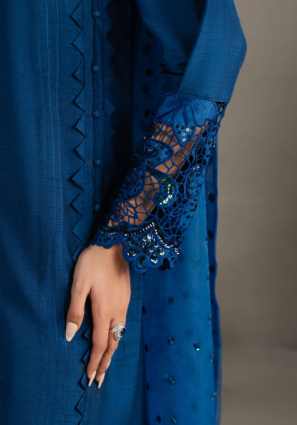 Zarqash | Silk Edit | ZQS 016 CARINA - by - Libasekhas UK - Registered Vendor of : Zarqash - 100% Original Designer Dresss