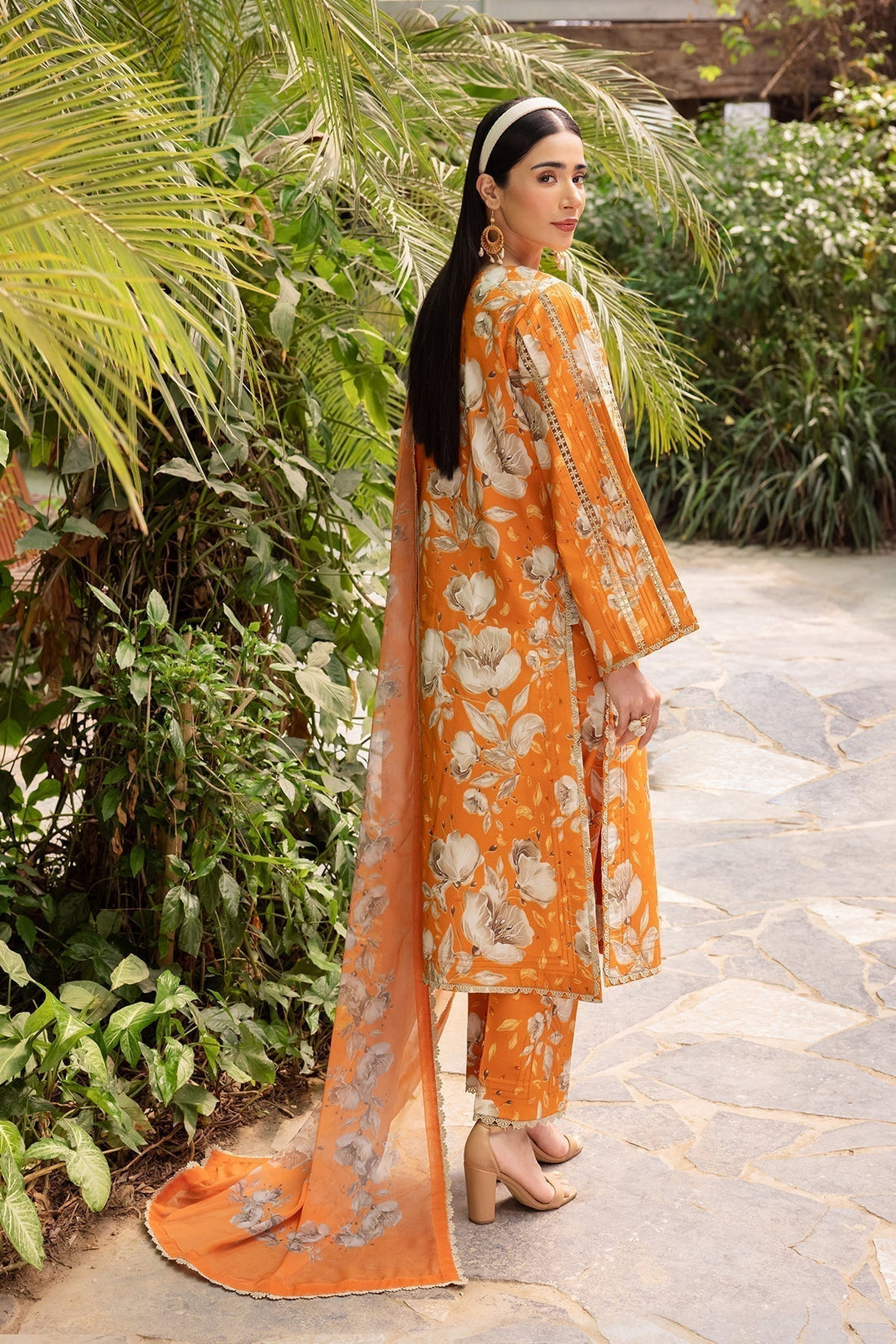 Alizeh | Sheen Lawn Prints 24 | SUNFLOWER - by - Libasekhas UK - Registered Vendor of : Alizeh - 100% Original Designer Dresss