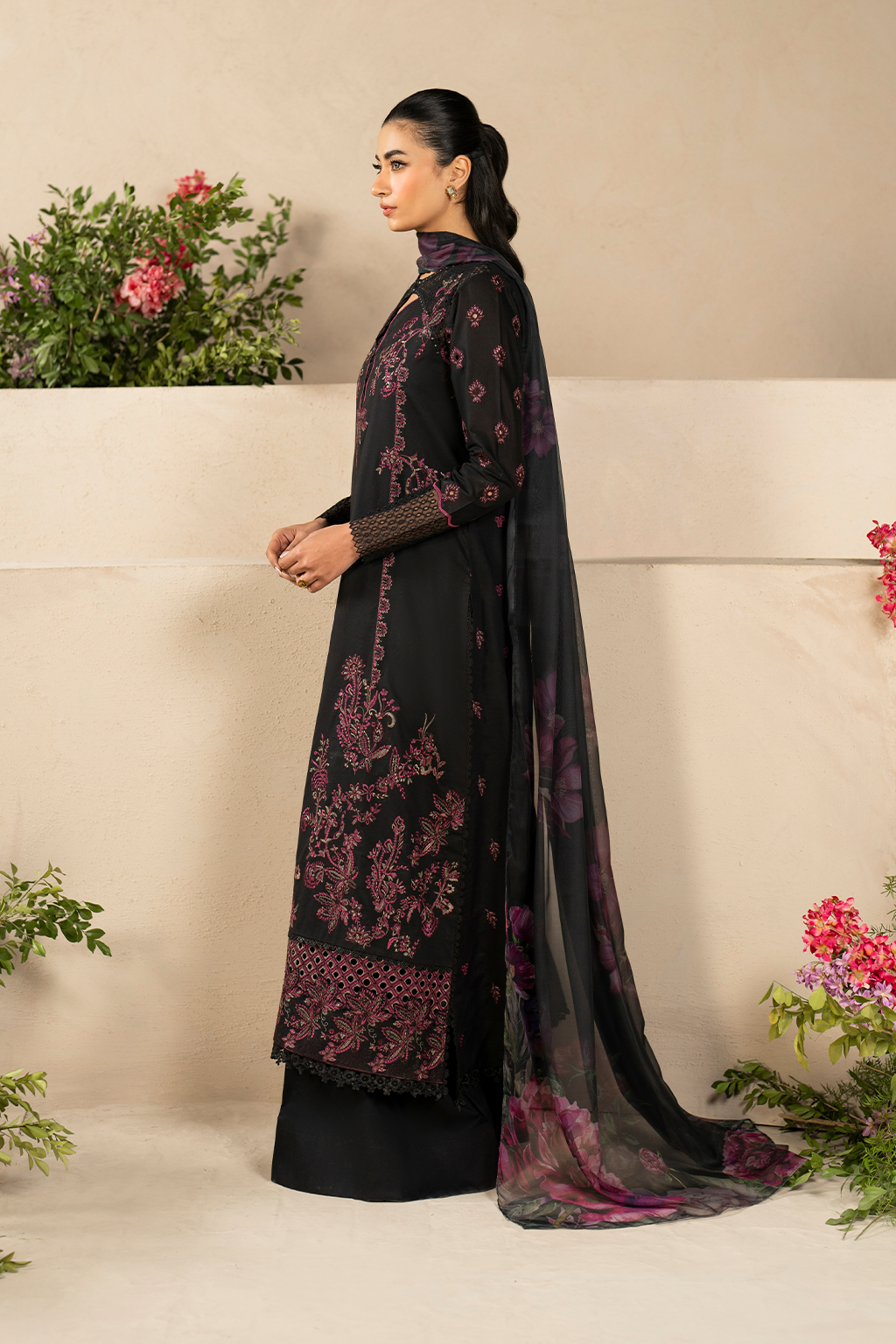 Iznik | Festive Lawn 25 | EFL-03 - by - Libasekhas UK - Registered Vendor of : Iznik - 100% Original Designer Dresss