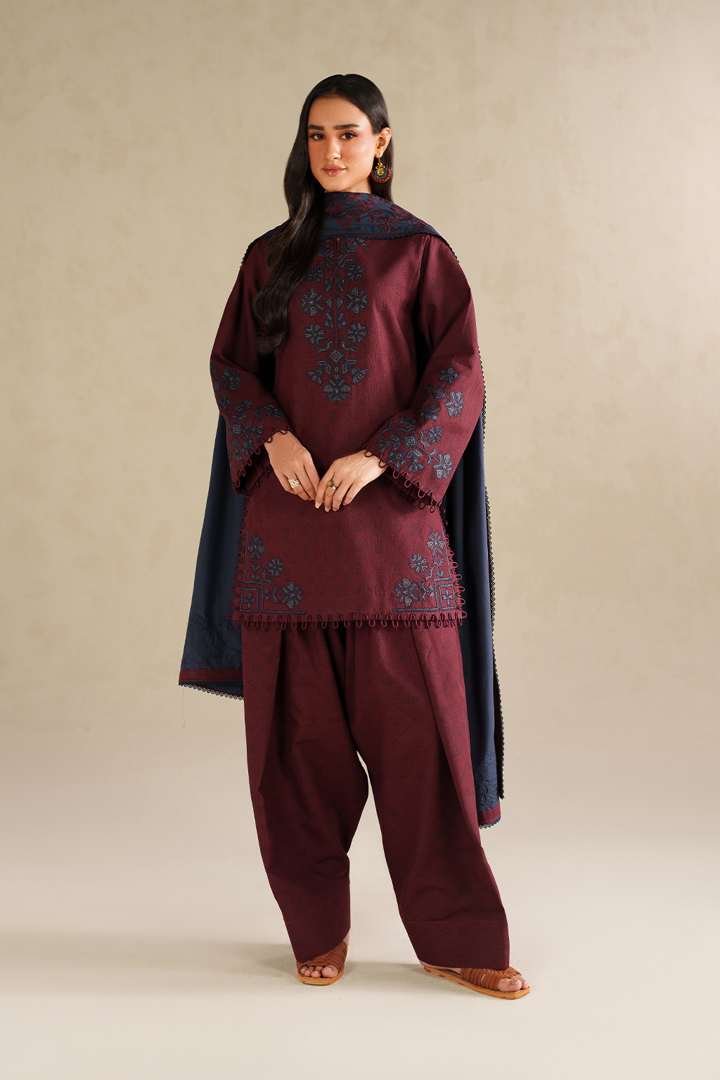 Iznik | Winter Chapter 25 | UE-592 Printed Khaddar - by Libasekhas UK - Registered Vendor of : Iznik - 100% Original Designer Dress