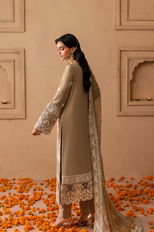 Emaan Adeel | Sheherzadi Formals 25 | ULFAT - by Libasekhas UK - Registered Vendor of : Emaan Adeel - 100% Original Designer Dress