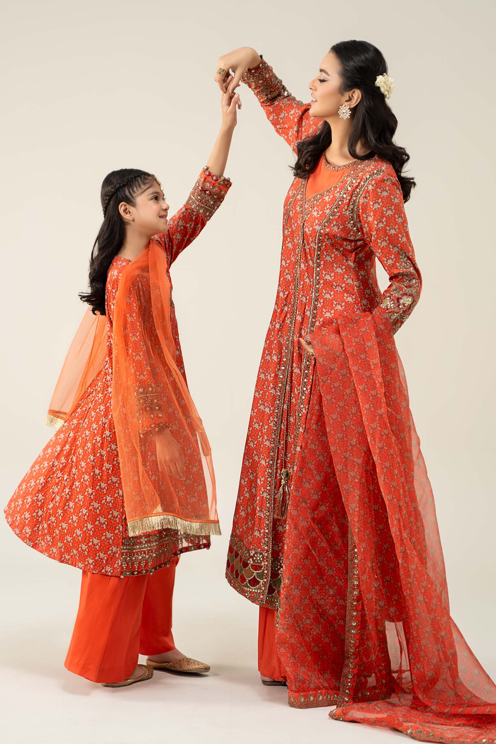 Maria B | 3 Piece Printed Linen Suit | MKD-W24-16 - by - Libasekhas UK - Registered Vendor of : Maria B - 100% Original Designer Dresss