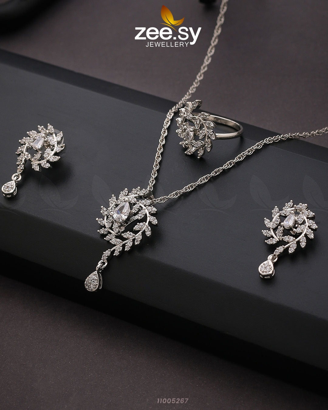Pendant-0100 - by - Libasekhas UK - Registered Vendor of : Zeesy - 100% Original Designer Dresss