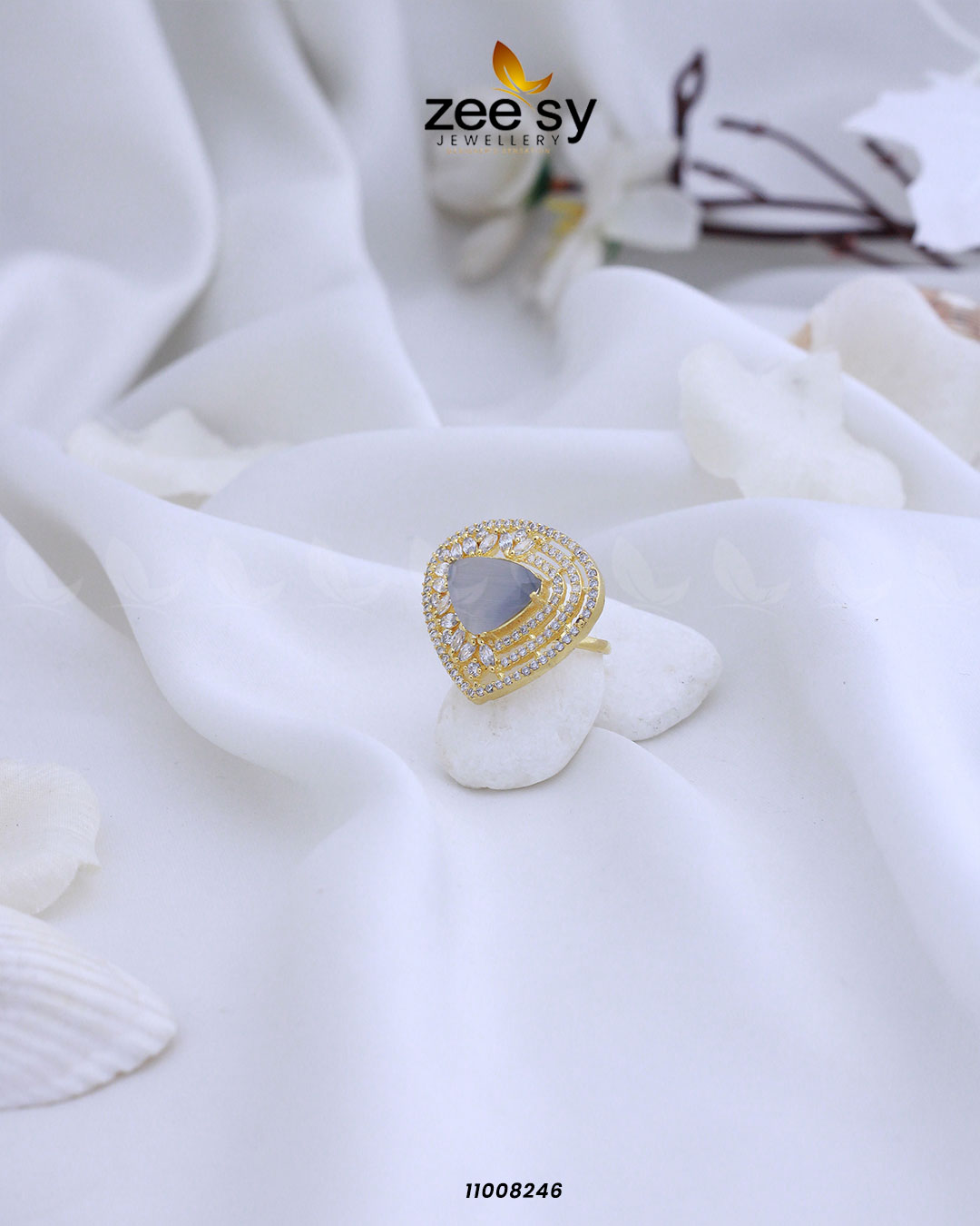 Ring-8279 - by - Libasekhas UK - Registered Vendor of : Zeesy - 100% Original Designer Dresss