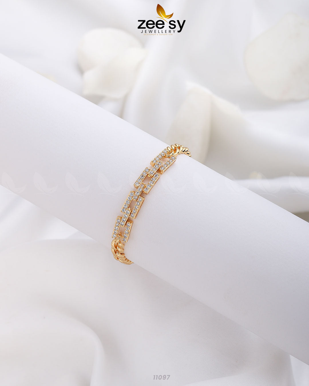 Link Bracelet - by - Libasekhas UK - Registered Vendor of : Zeesy - 100% Original Designer Dresss