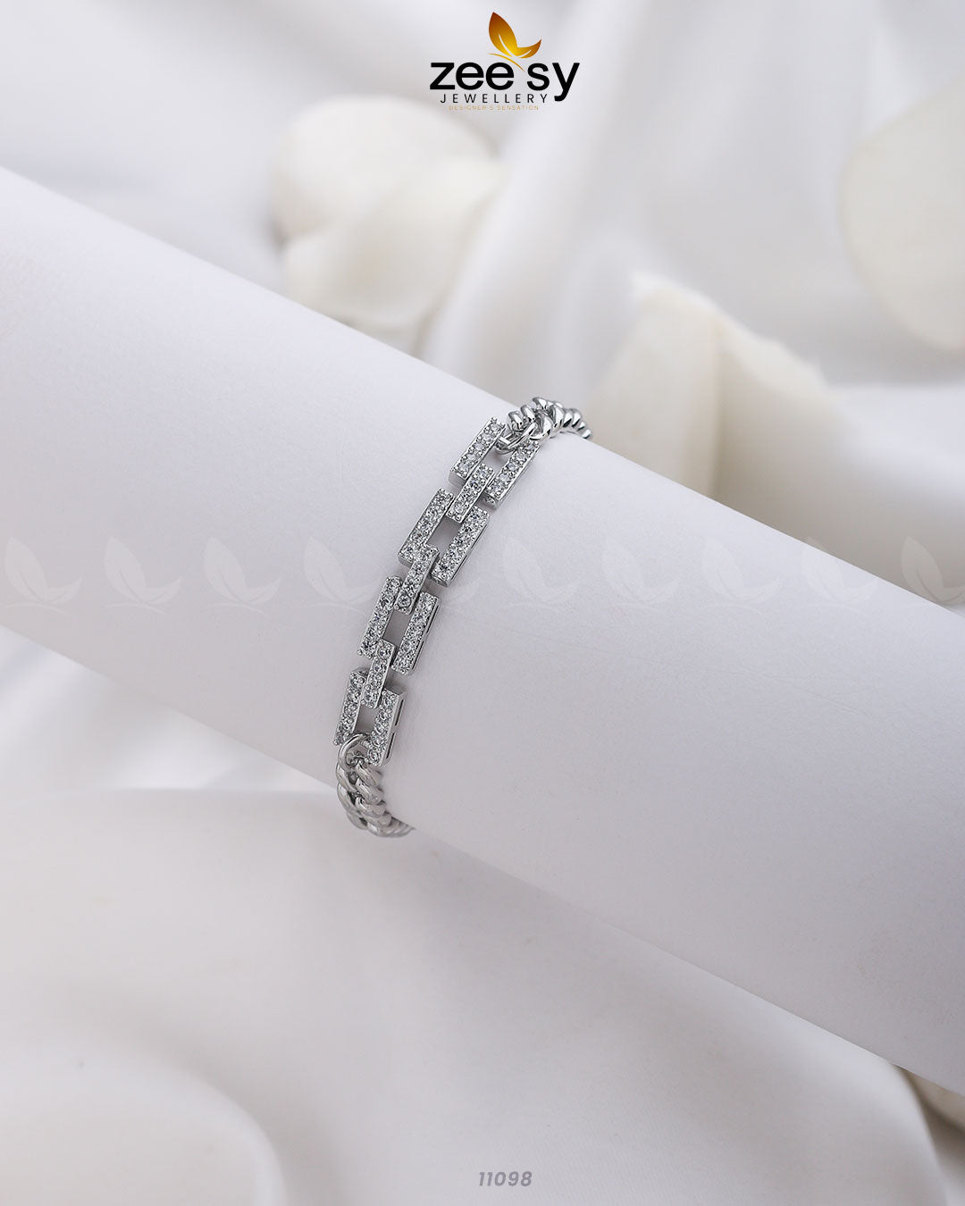 Link Bracelet - by - Libasekhas UK - Registered Vendor of : Zeesy - 100% Original Designer Dresss