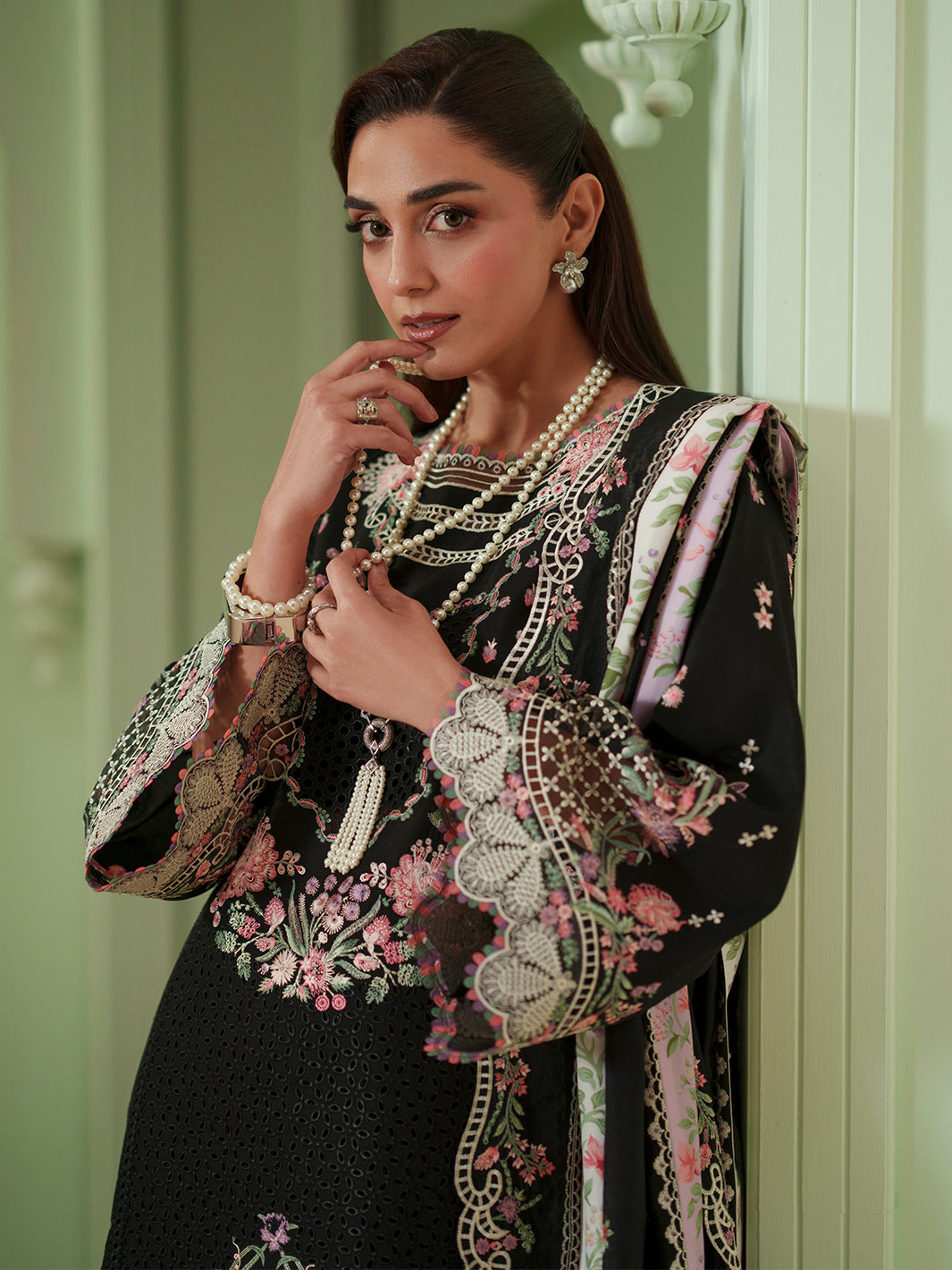 Bin Ilyas | Mashriq Luxury Lawn 26 | D-112-B - by Libasekhas UK - Registered Vendor of : Bin Ilyas - 100% Original Designer Dress