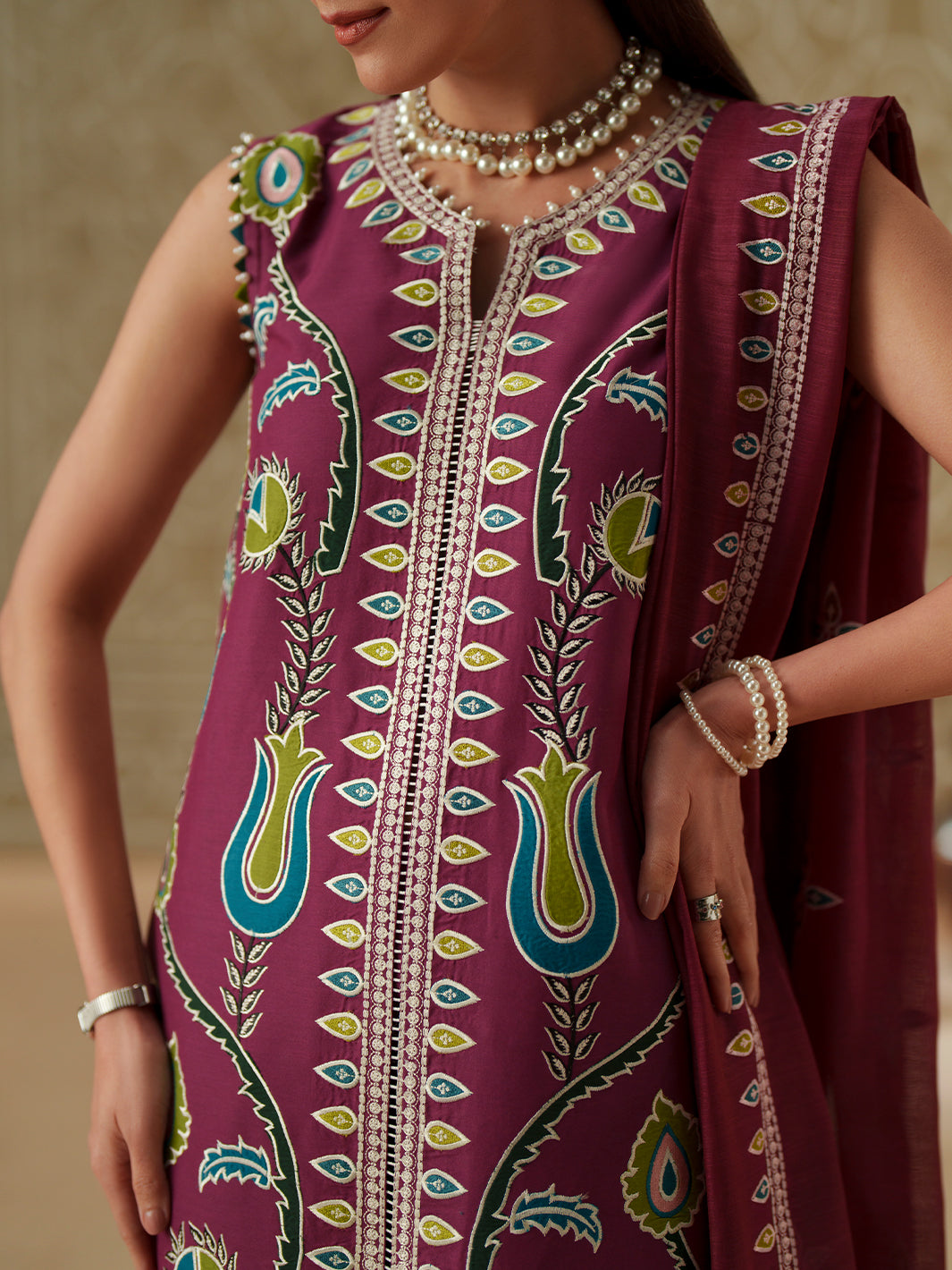 Bin Ilyas | Mashriq Luxury Lawn 26 | D-118-A - by Libasekhas UK - Registered Vendor of : Bin Ilyas - 100% Original Designer Dress