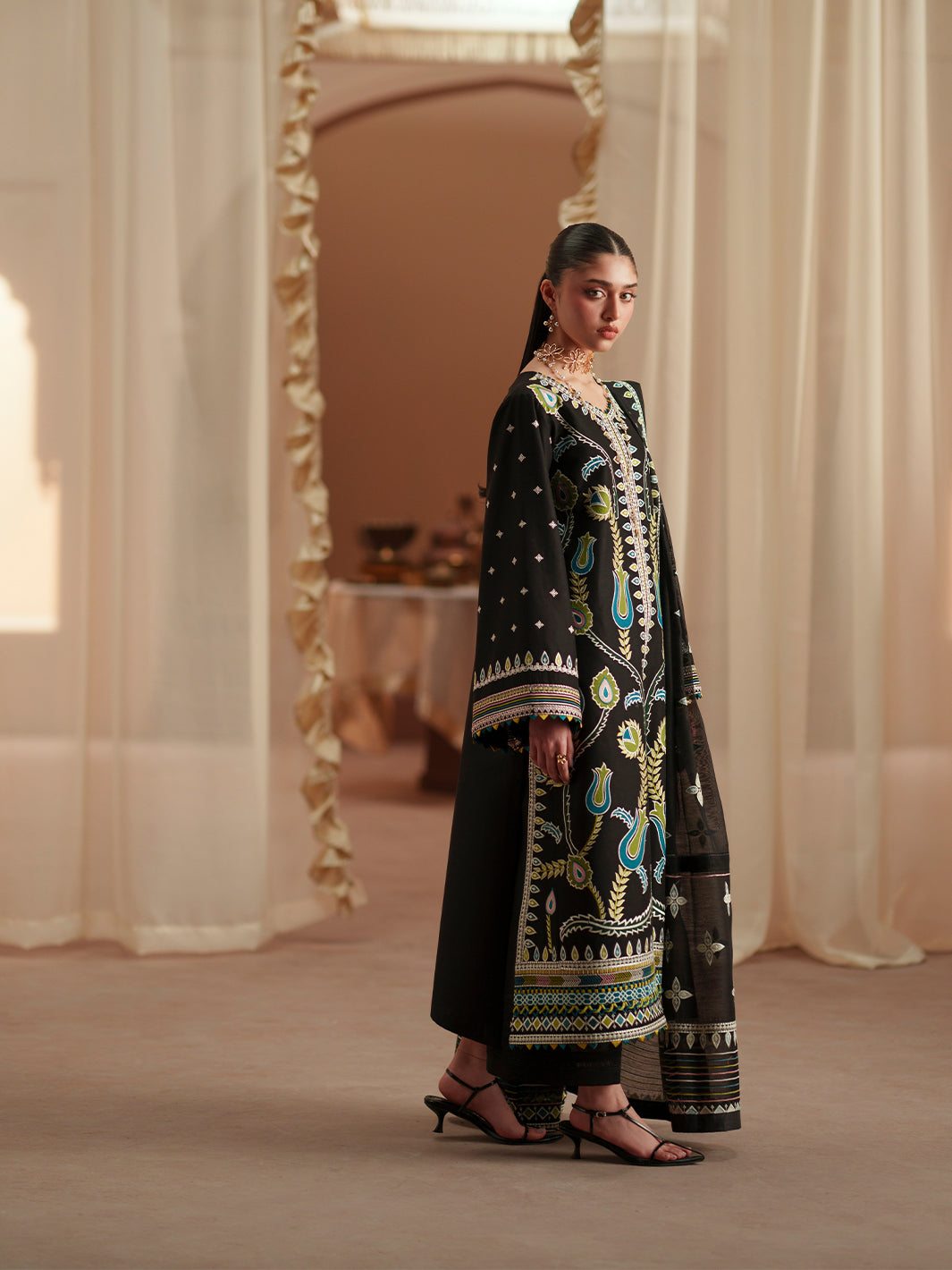 Bin Ilyas | Mashriq Luxury Lawn 26 | D-118-B - by Libasekhas UK - Registered Vendor of : Bin Ilyas - 100% Original Designer Dress