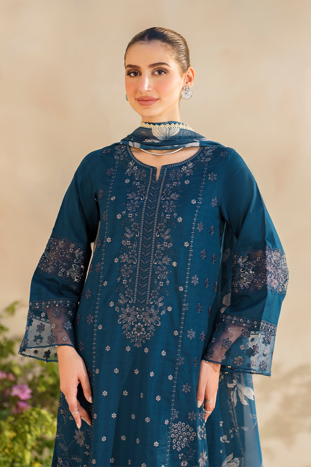 Iznik | Festive lawn 24 | SFL-01 - by - Libasekhas UK - Registered Vendor of : Iznik - 100% Original Designer Dresss
