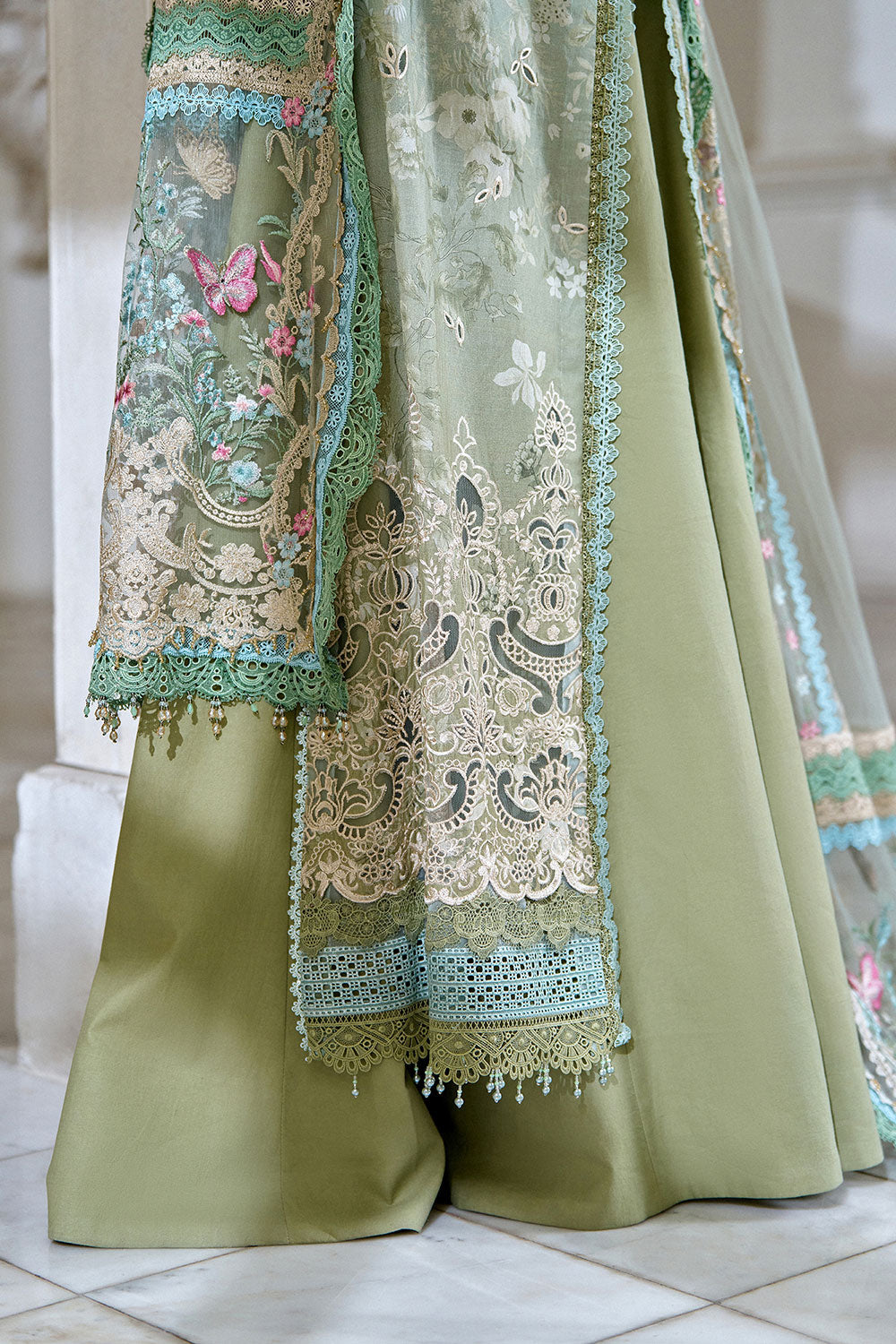 Sobia Nazir | Luxury Lawn Eid 26 | 12A - by Libasekhas UK - Registered Vendor of : Sobia Nazir - 100% Original Designer Dress