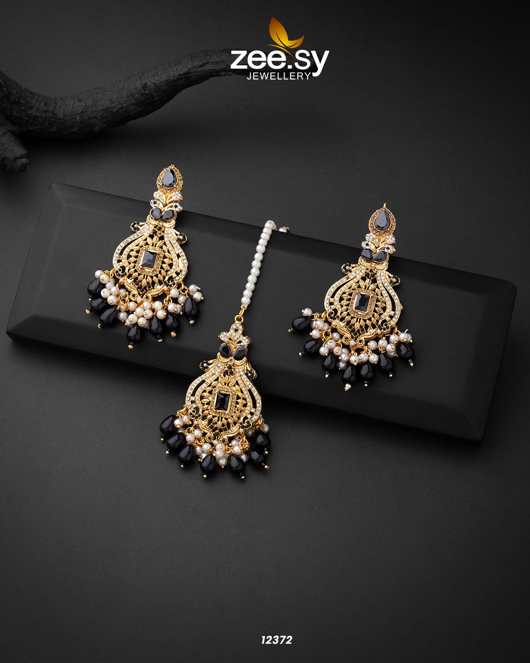 Minal's Earrings - by - Libasekhas UK - Registered Vendor of : Zeesy - 100% Original Designer Dresss