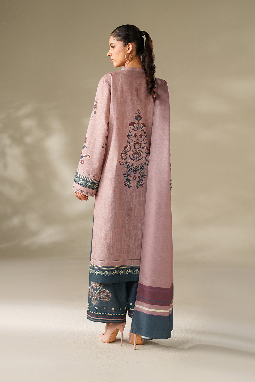 Iznik | Winter Chapter 25 | UE-569 Printed Khaddar - by Libasekhas UK - Registered Vendor of : Iznik - 100% Original Designer Dress