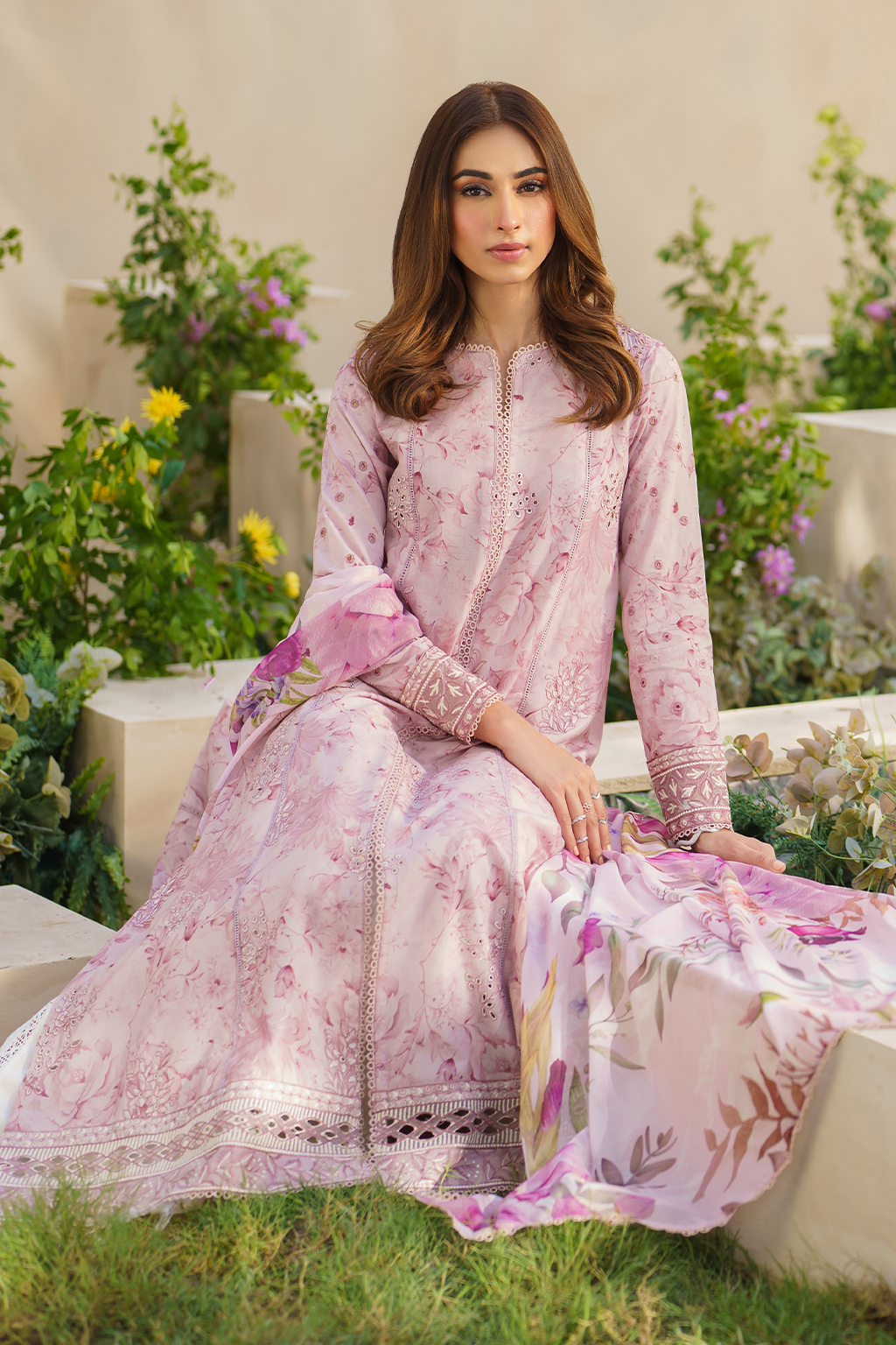 Iznik | Festive lawn 24 | SFL-06 - by - Libasekhas UK - Registered Vendor of : Iznik - 100% Original Designer Dresss