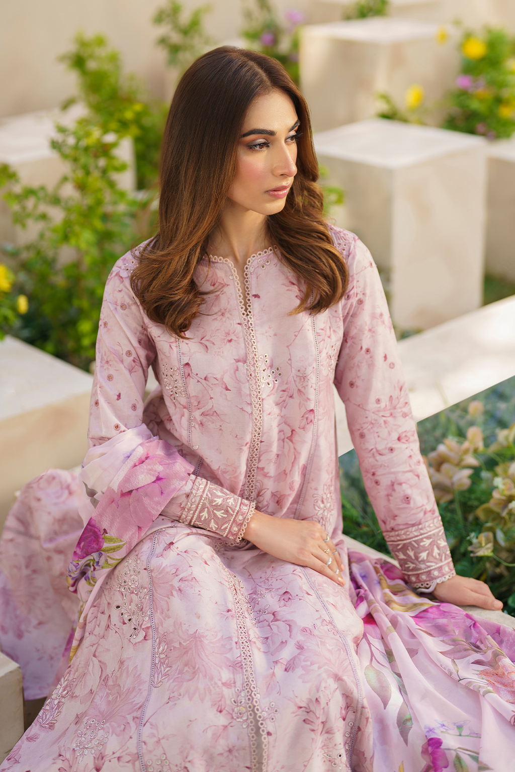 Iznik | Festive lawn 24 | SFL-06 - by - Libasekhas UK - Registered Vendor of : Iznik - 100% Original Designer Dresss
